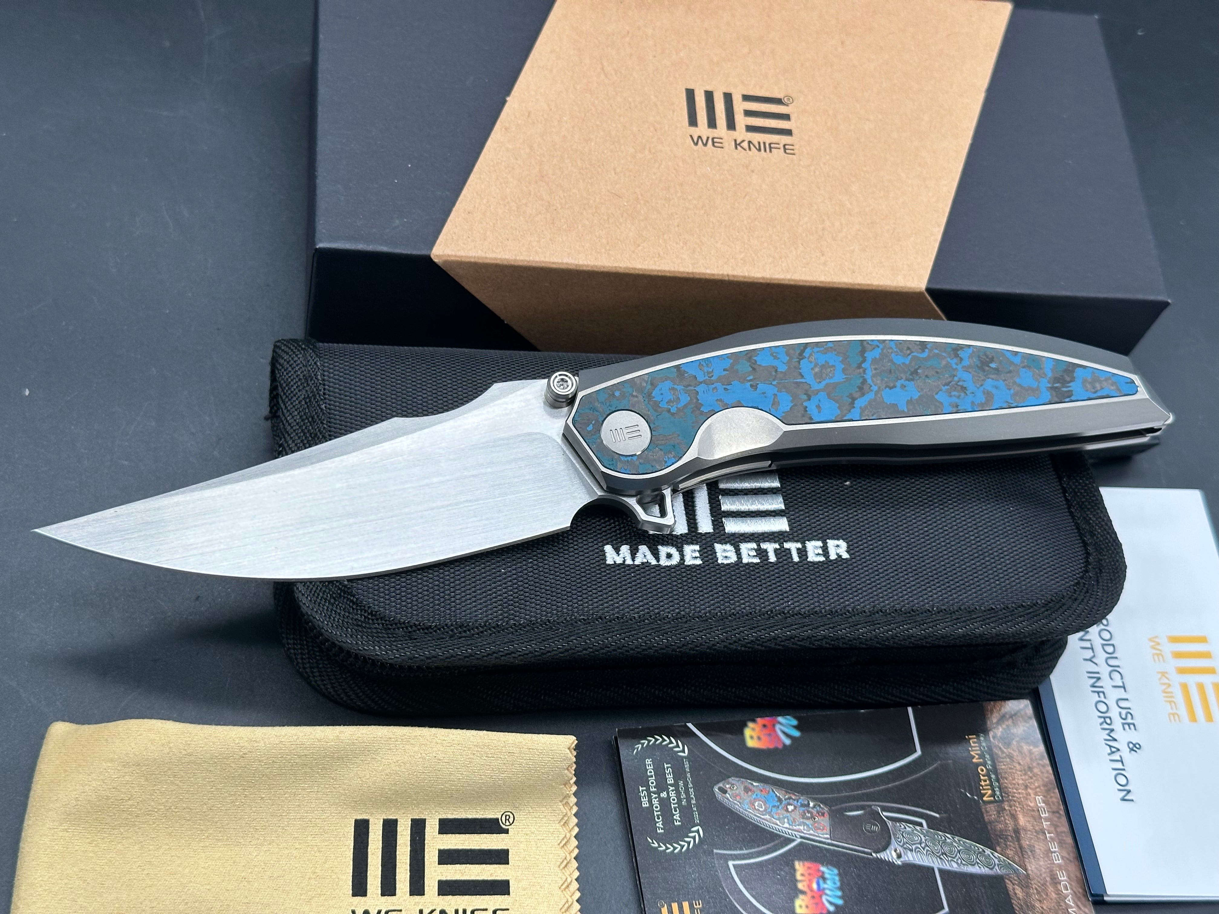 WE QUINSERIS TITANIUM/ARCTIC STORM FAT CARBON FIBER HANDLE M390