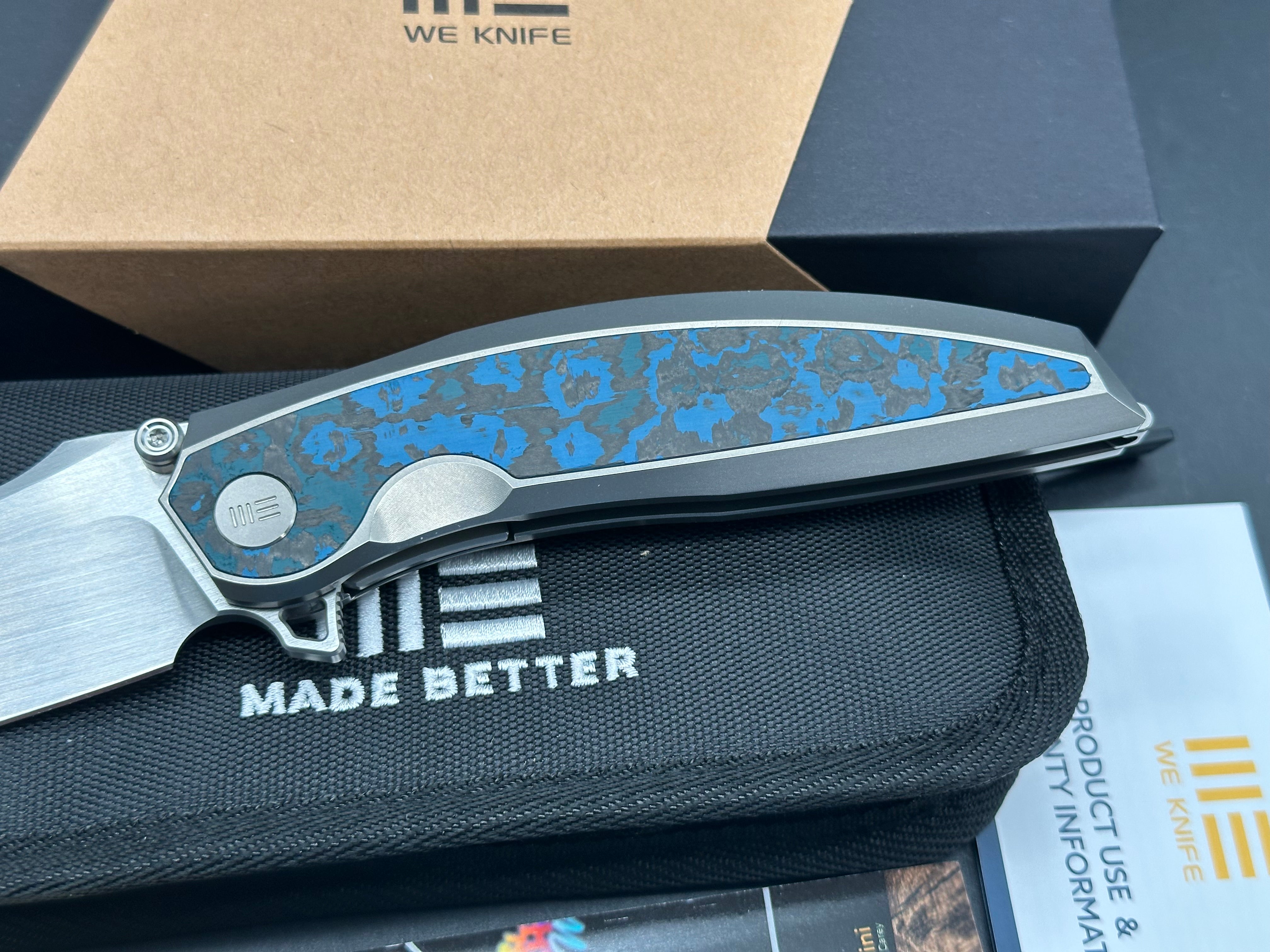 WE QUINSERIS TITANIUM/ARCTIC STORM FAT CARBON FIBER HANDLE M390