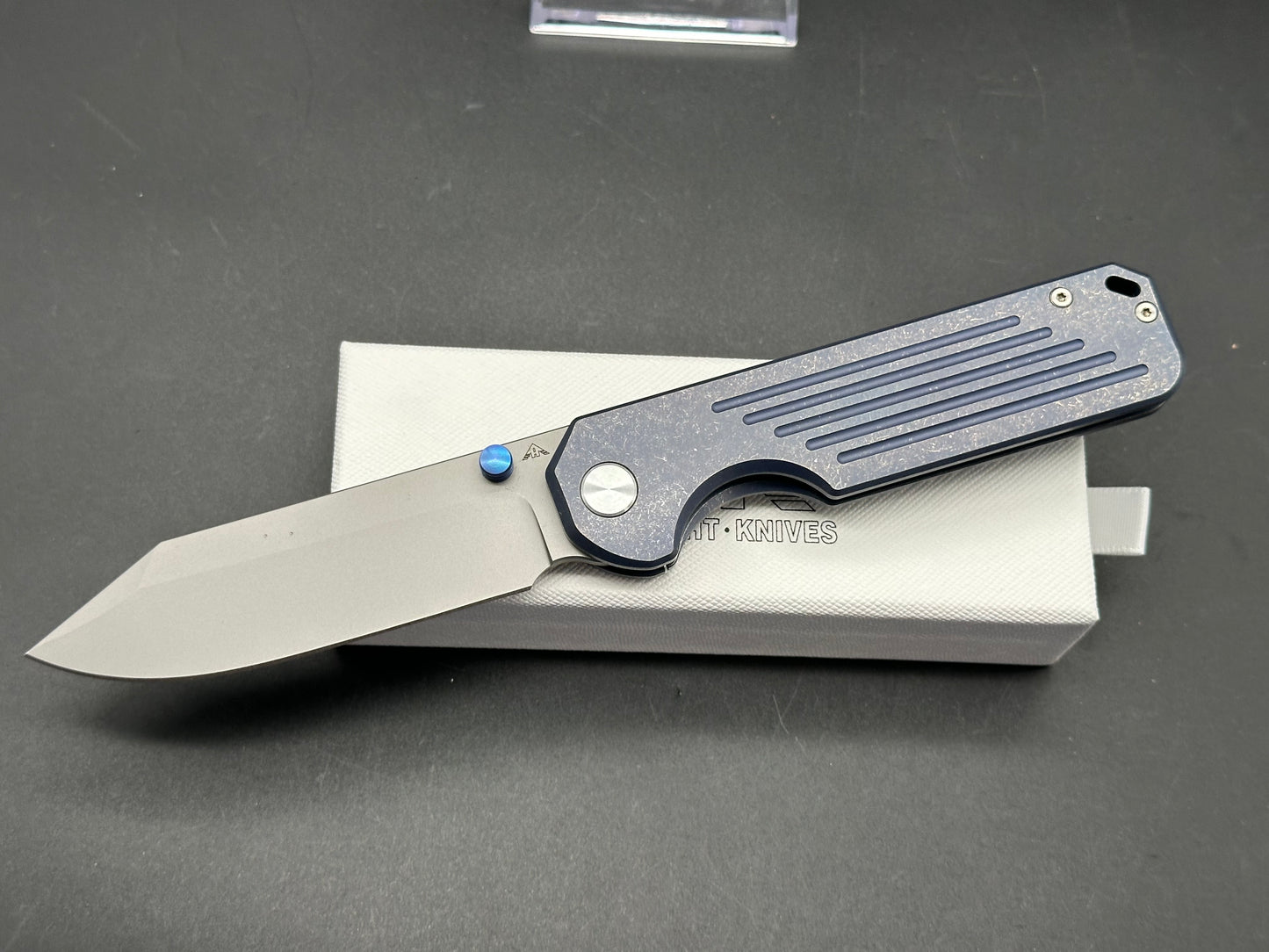 MIGURON AMEIGHT GLADIATOR II FOLDING KNIFE BLUE TITANIUM HANDLE S90V PLAIN EDGE