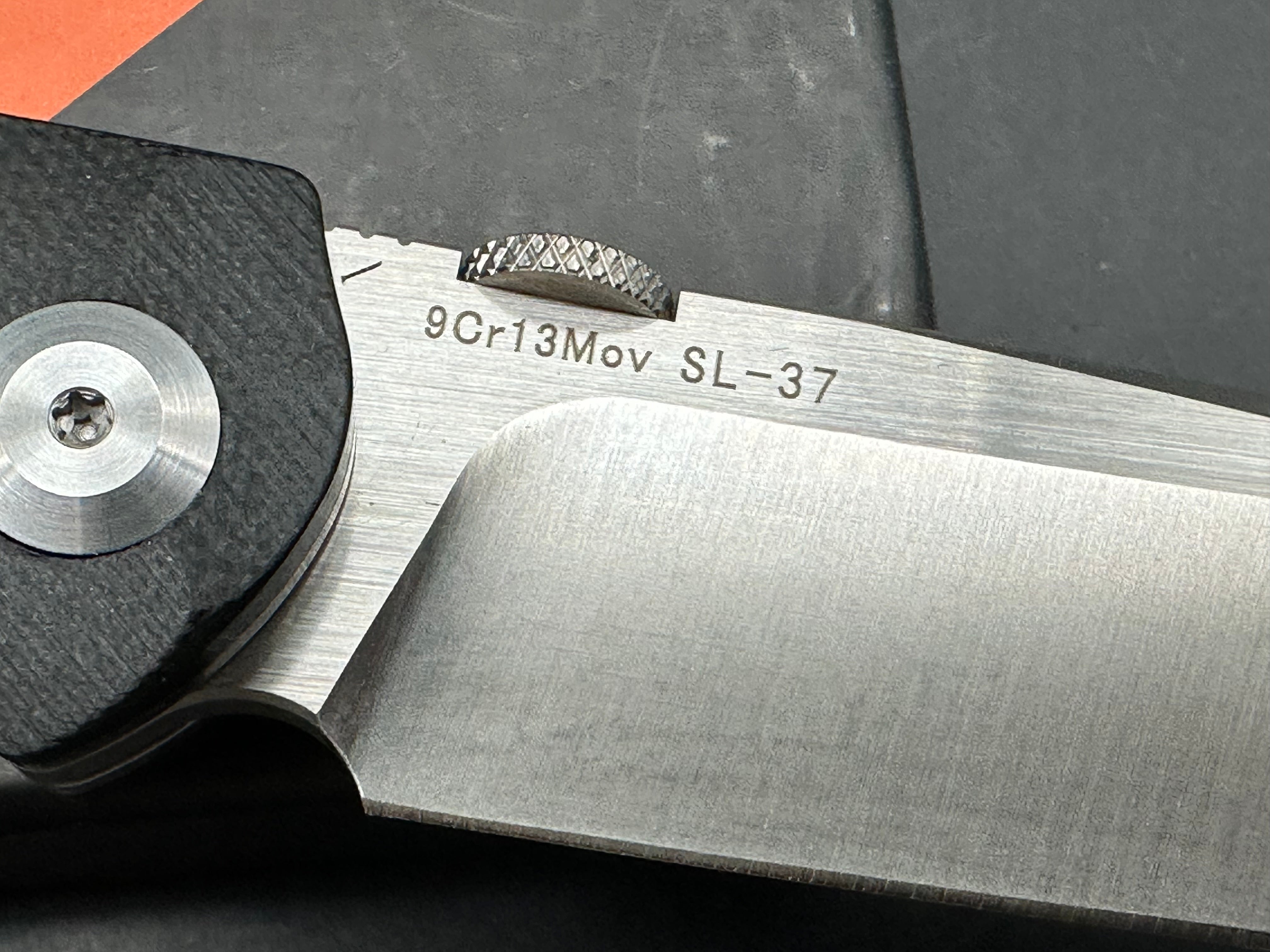Sixleaf SL-37  black G10 9Cr13MOv steel
