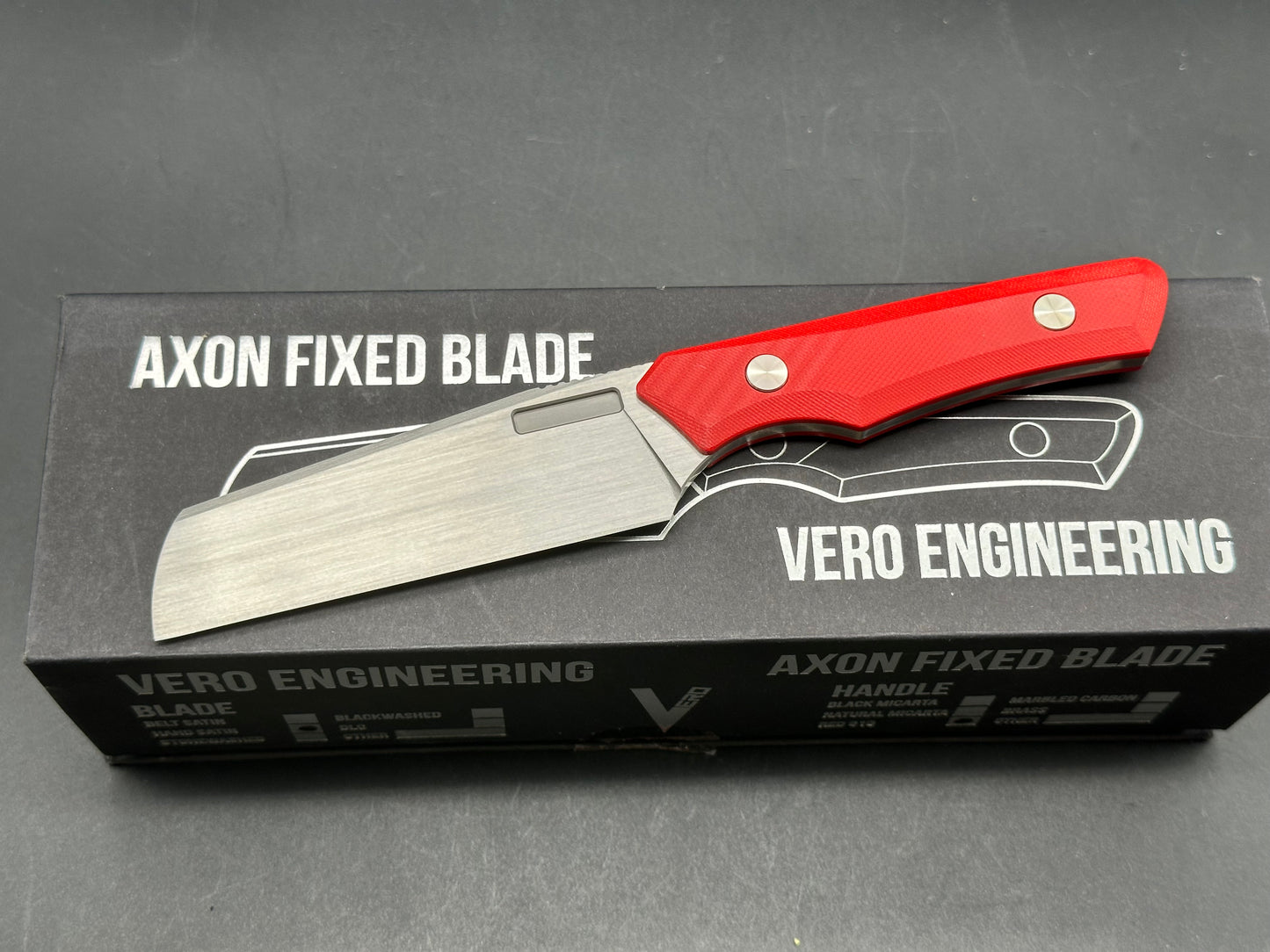 Vero Axon Fixie Red G10 Scales Hand Satin M390 Kydex Sheath