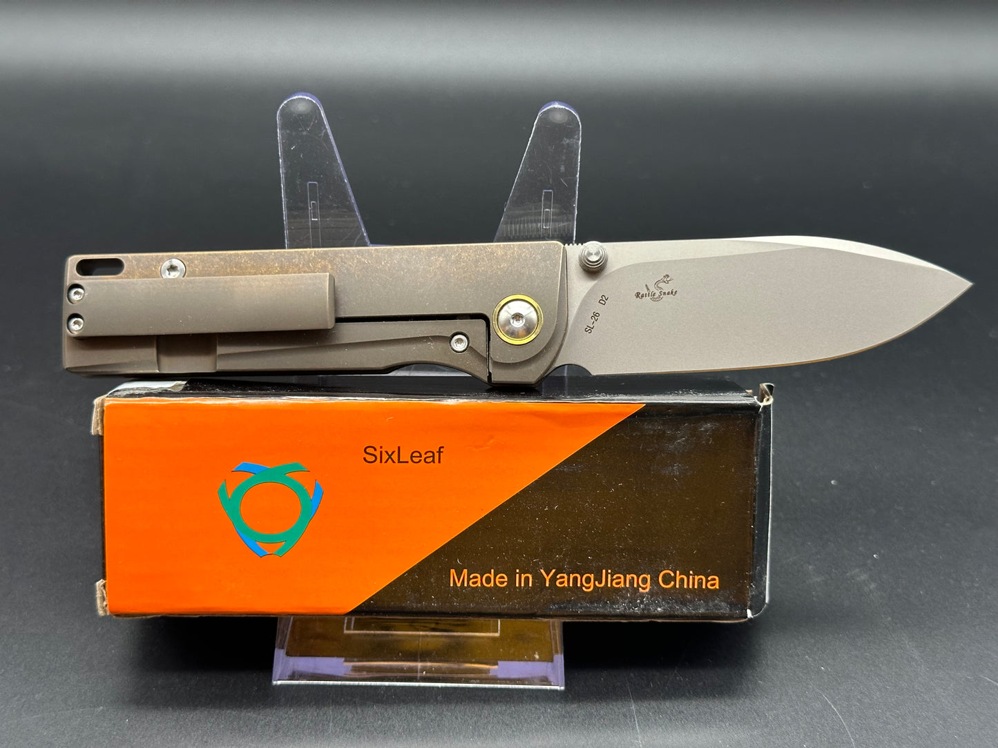 SIXLEAF SL-26-SAND RATTLE SNAKE DESIGN POCKET KNIFE PLAIN EDGE D2 BLADE SANDWASHED TITANIUM HANDLE