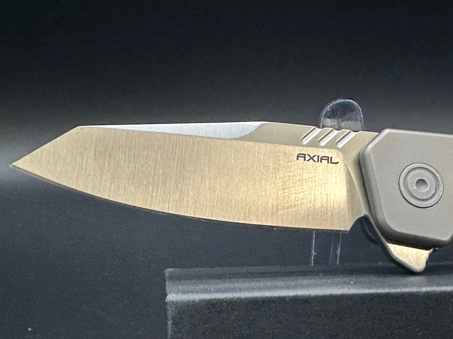 Axial Enzi Frame Lock Flipper