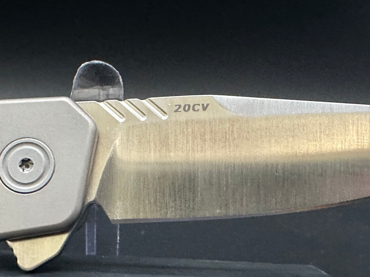 Axial Enzi Frame Lock Flipper