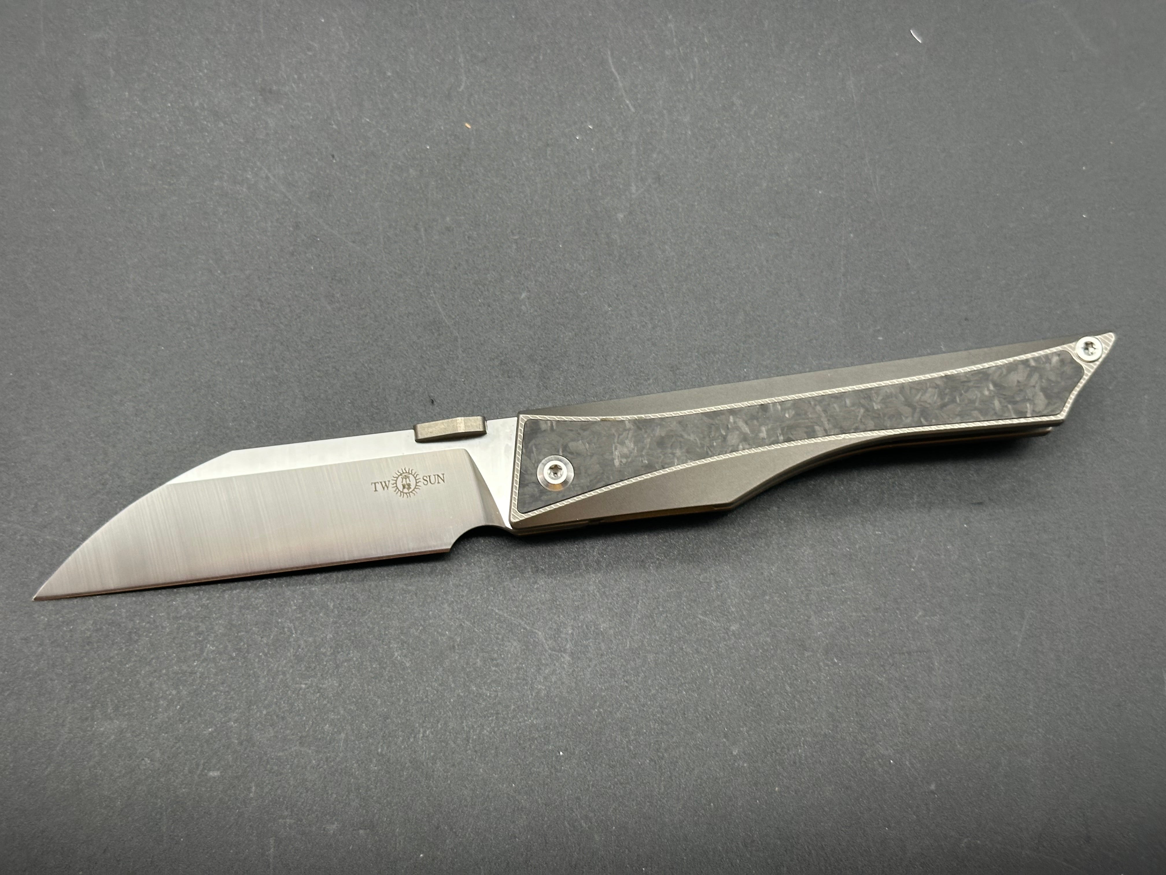 TWOSUN TS322 CARBON FIBER/TITANIUM HANDLE M390 blade