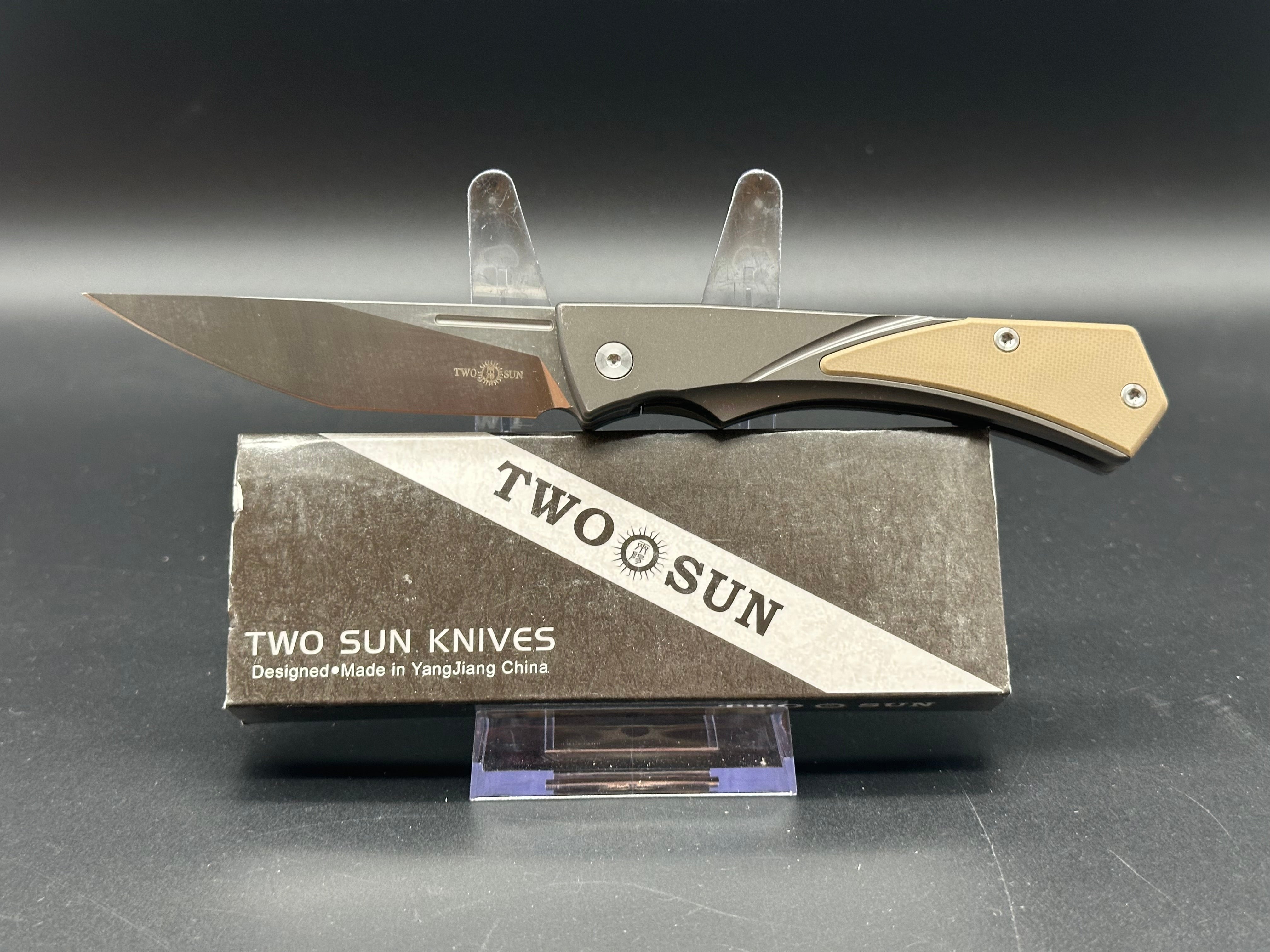 TWOSUN TS347-D2 BROWN/BLACK TITANIUM/G10 HANDLE D2 blade