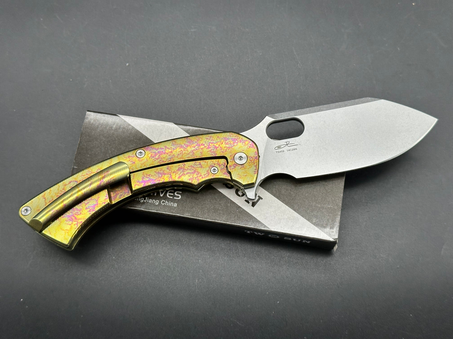 TWOSUN TS459-COLOR COLOR TITANIUM HANDLE 14C28N PLAIN EDGE