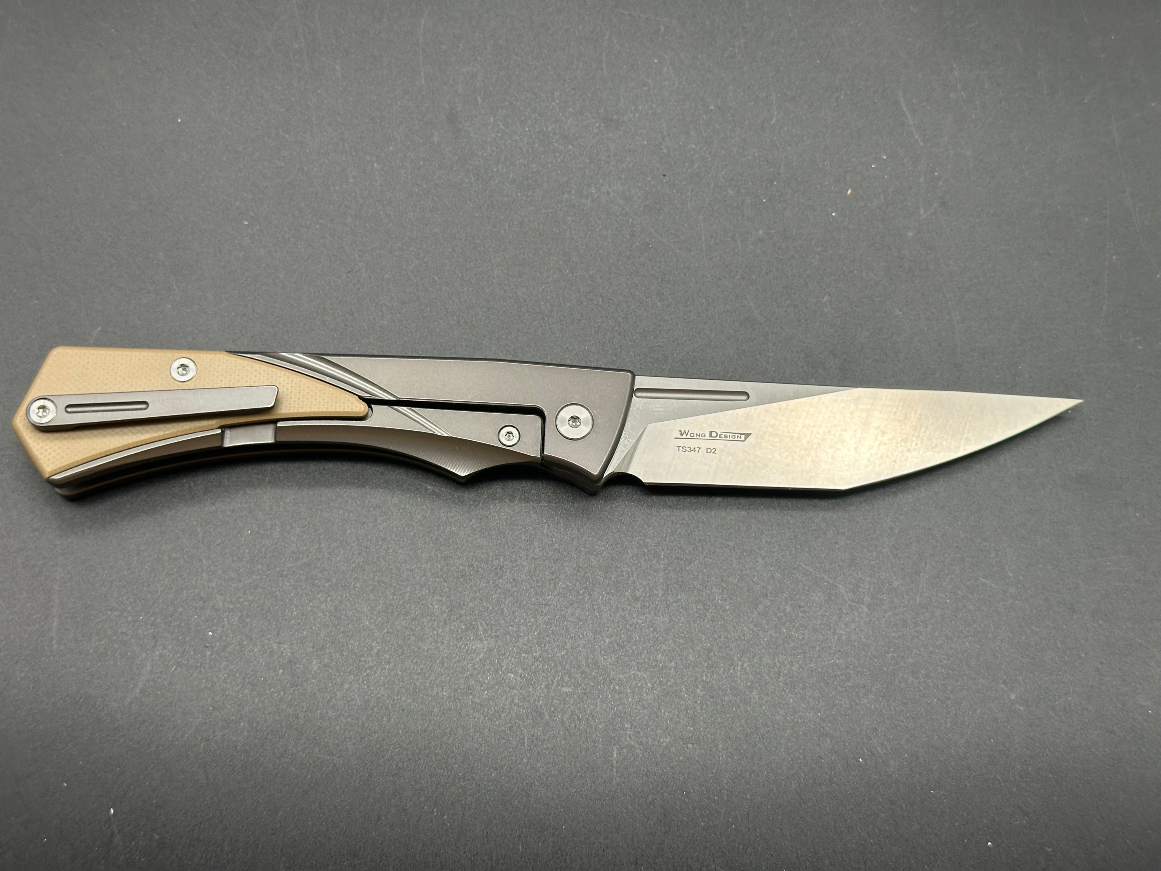 TWOSUN TS347-D2 BROWN/BLACK TITANIUM/G10 HANDLE D2 blade