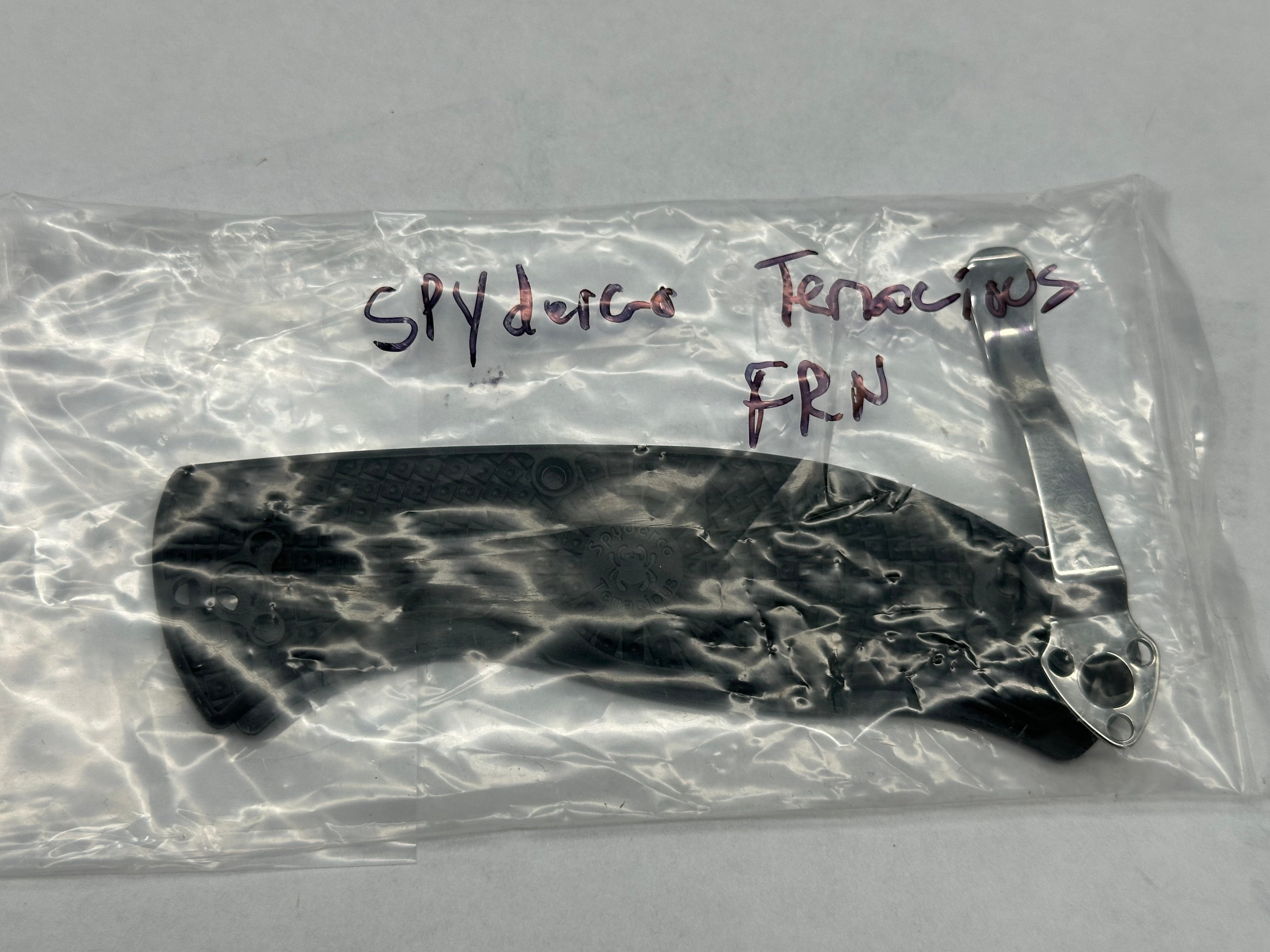 Bundle deal 6 sets of Spyderco scales & clips