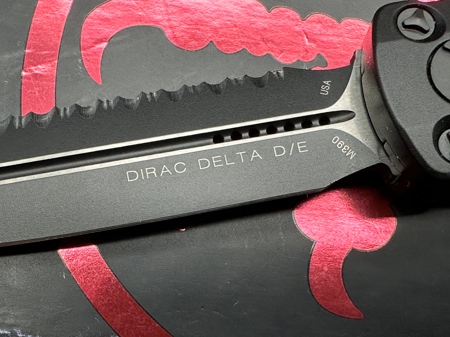 Microtech Dirac Delta w/optional Timascus clip