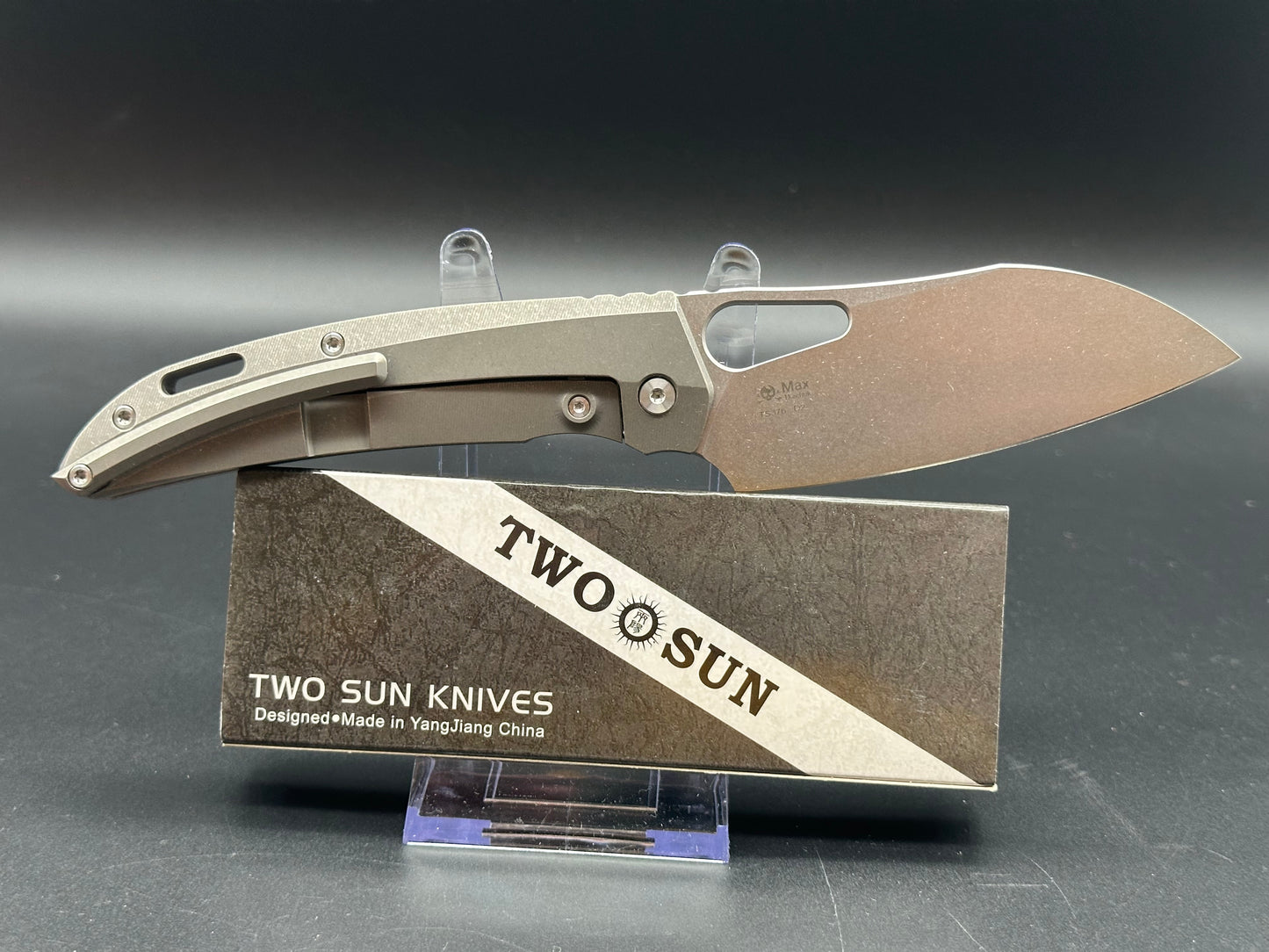 TWOSUN FOLDING KNIFE TITANIUM HANDLE D2 PLAIN EDGE STONEWASH FINISH TS376-D2-STONEWASH