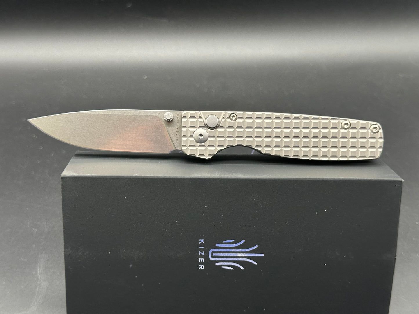 Kizer Original XL, 3.27" S35VN Stonewash Blade with Titanium Frag Handle