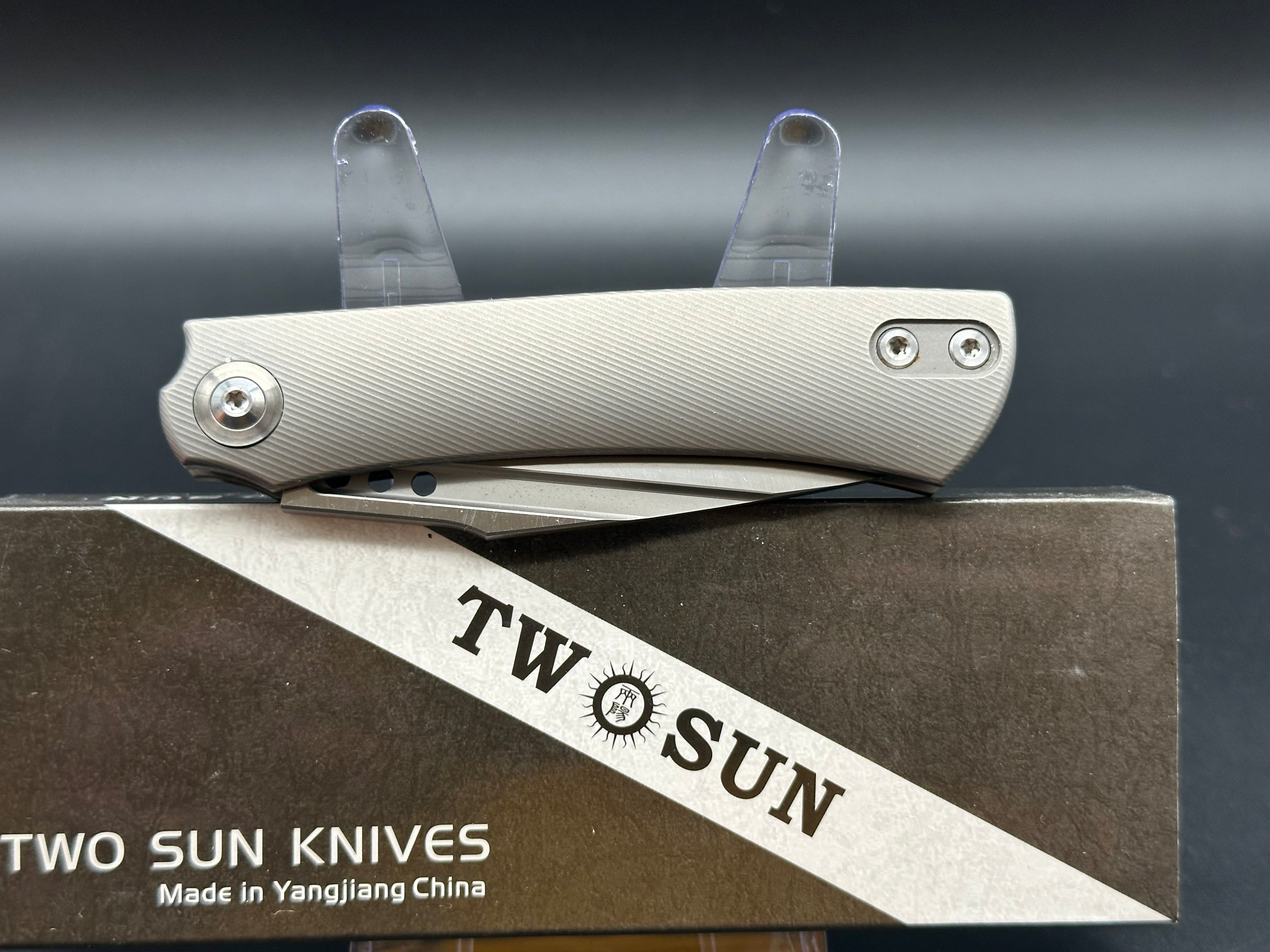 Twosun TS221 Titanium slip joint knife w/M390 blade