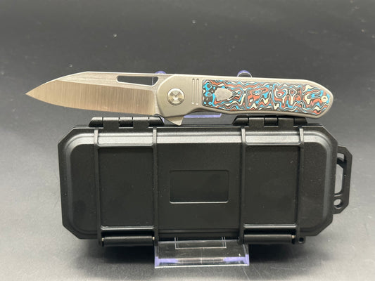 Tuya Knife Mutt red/white/blue carbon fiber / titanium handle w/S90V blade