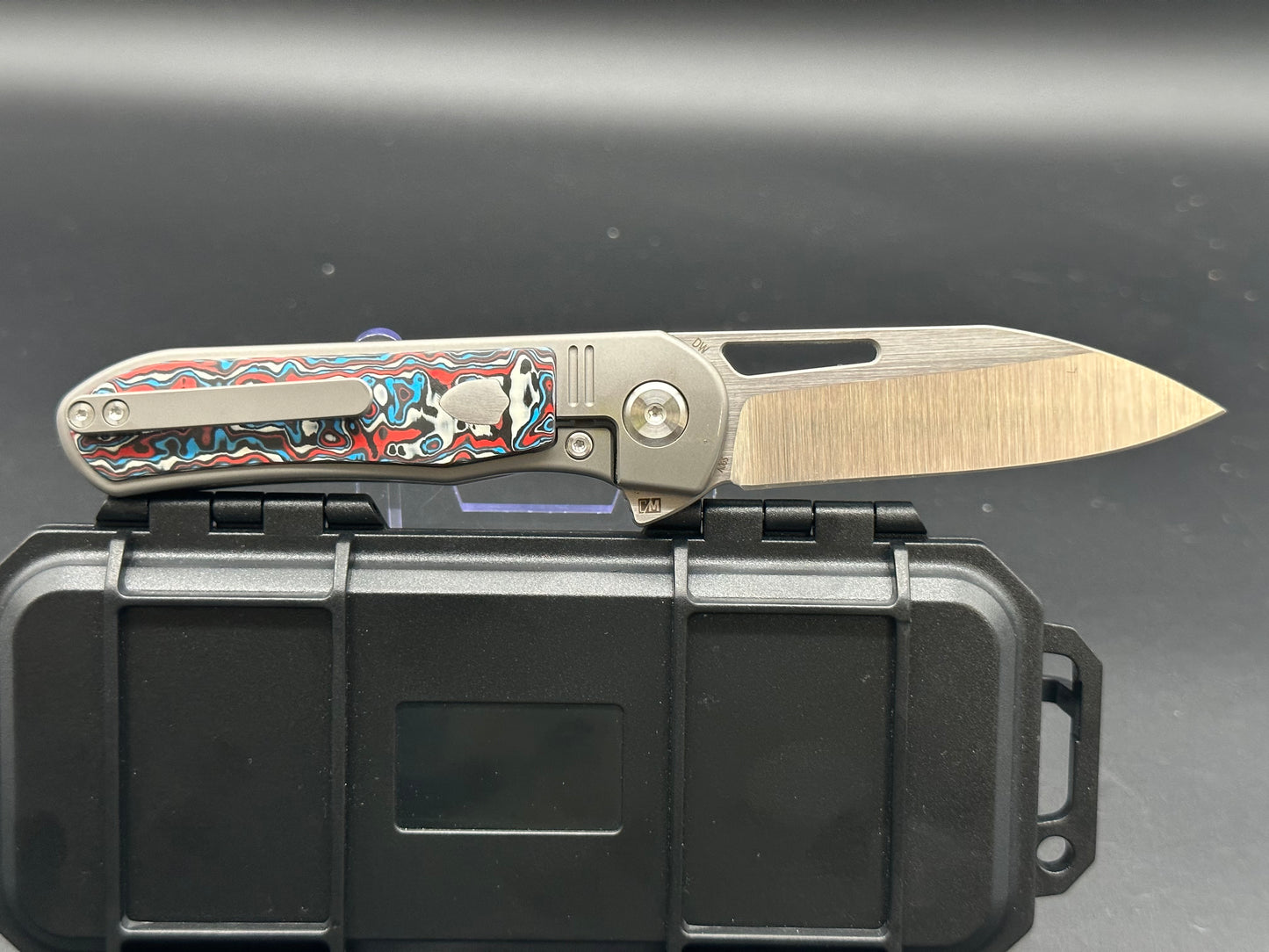 Tuya Knife Mutt red/white/blue carbon fiber / titanium handle w/S90V blade