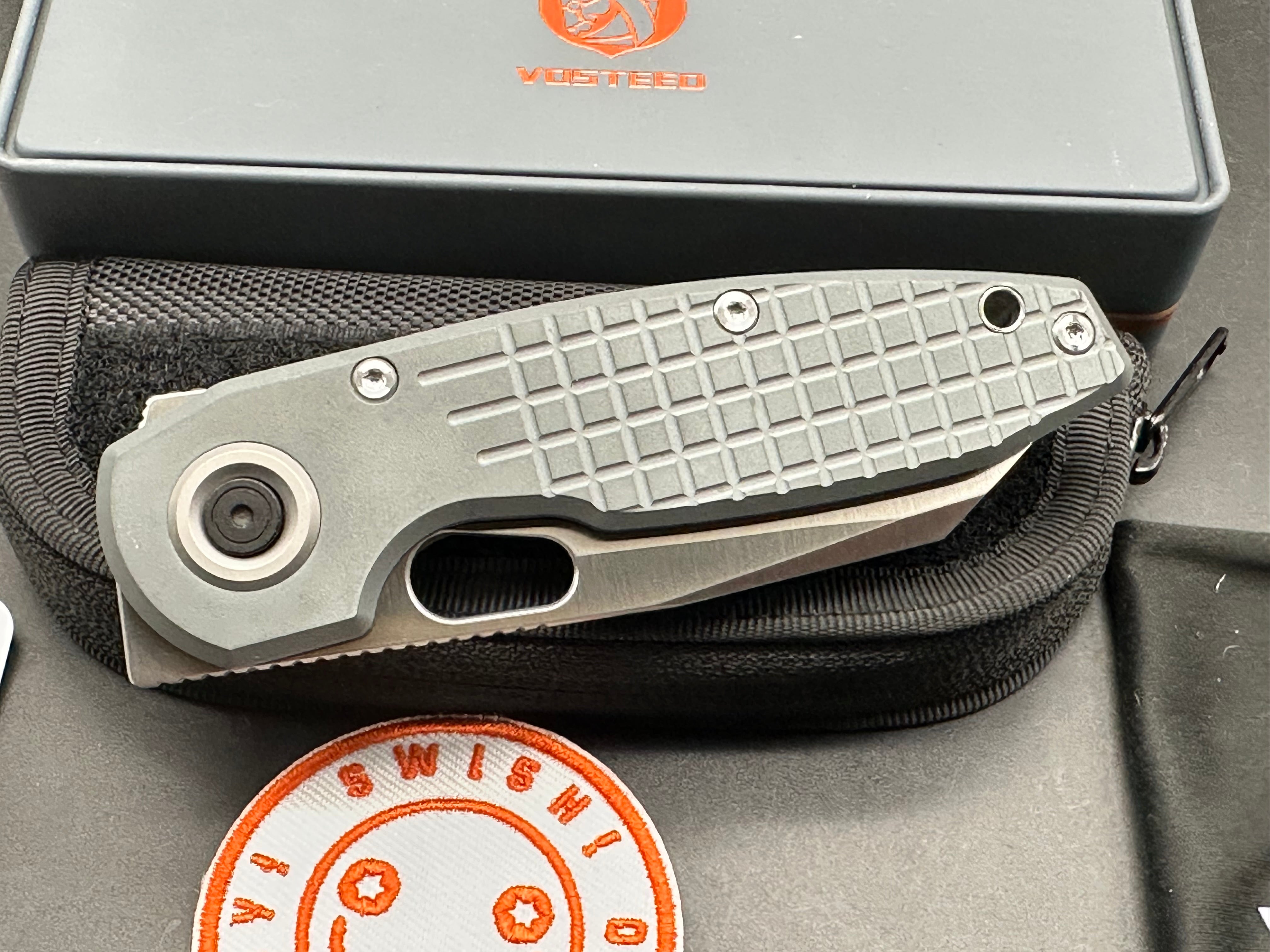 Vosteed Ankylo, Satin Elmax Blade, Gray Aluminum Handles
