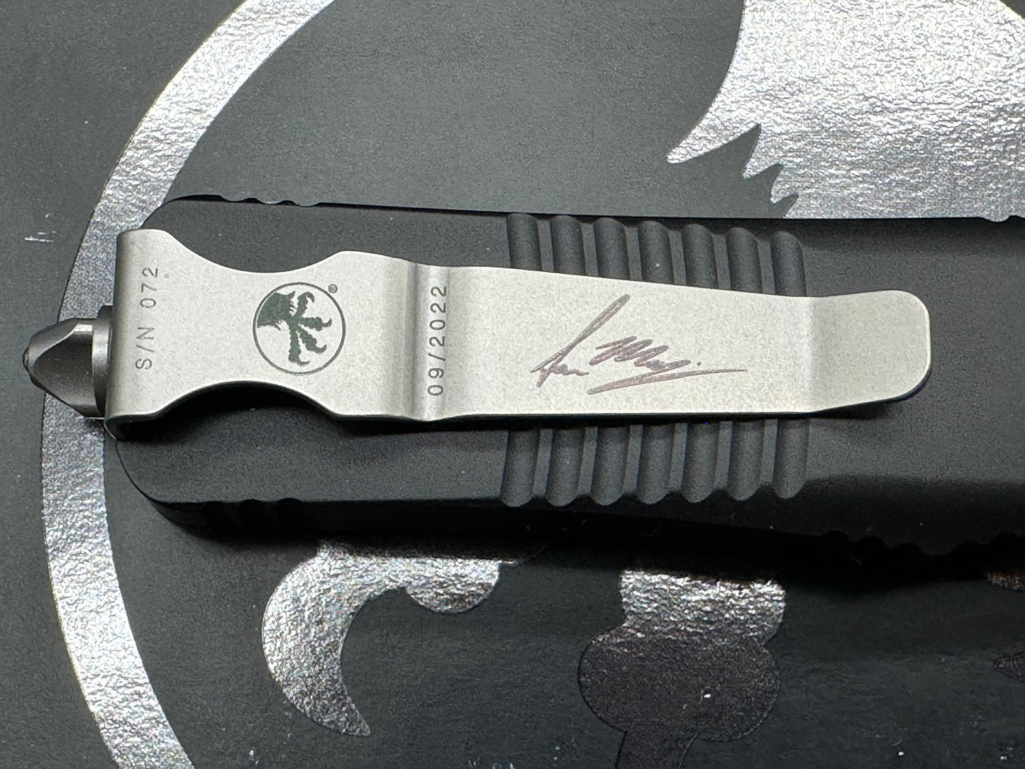 Microtech Troodon Hellhound Signature Series