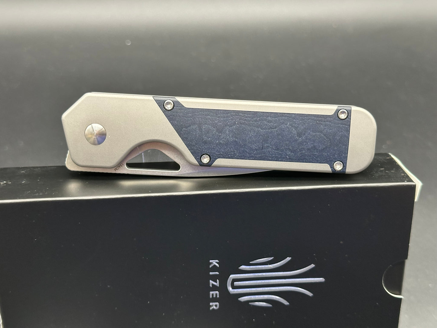 Kizer Militaw, 3.375" 154CM Stonewash Blade with Titanium and Blue Richlite Inlay Handle