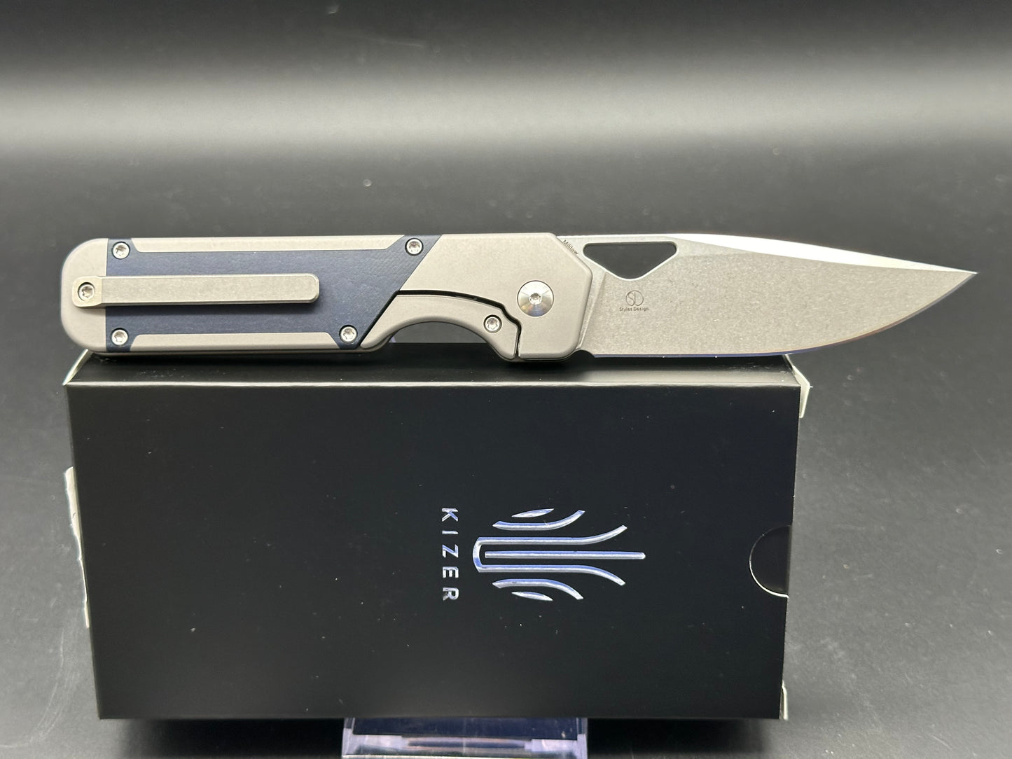 Kizer Militaw, 3.375" 154CM Stonewash Blade with Titanium and Blue Richlite Inlay Handle