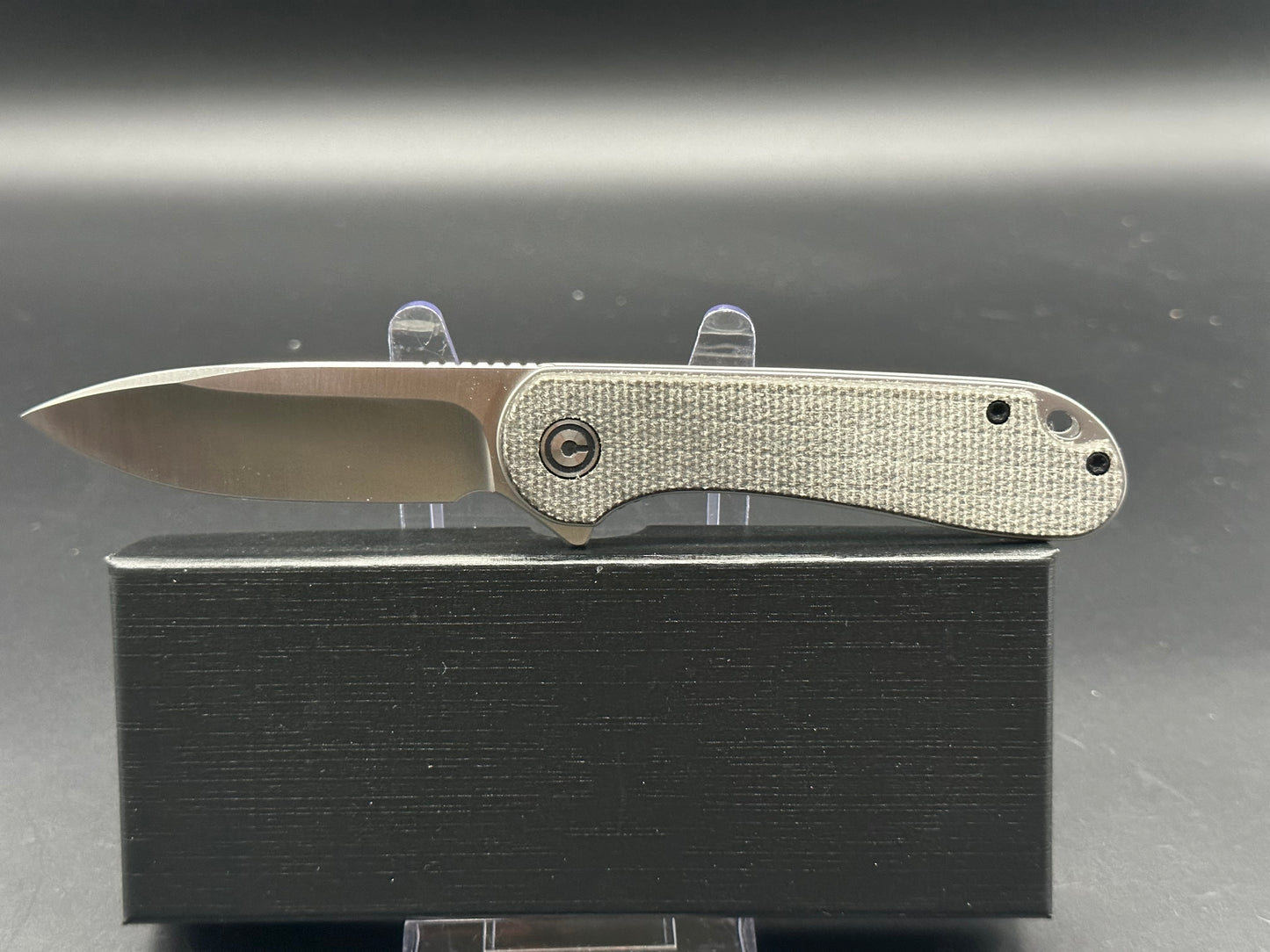 Civivi Elementum dark green micarta