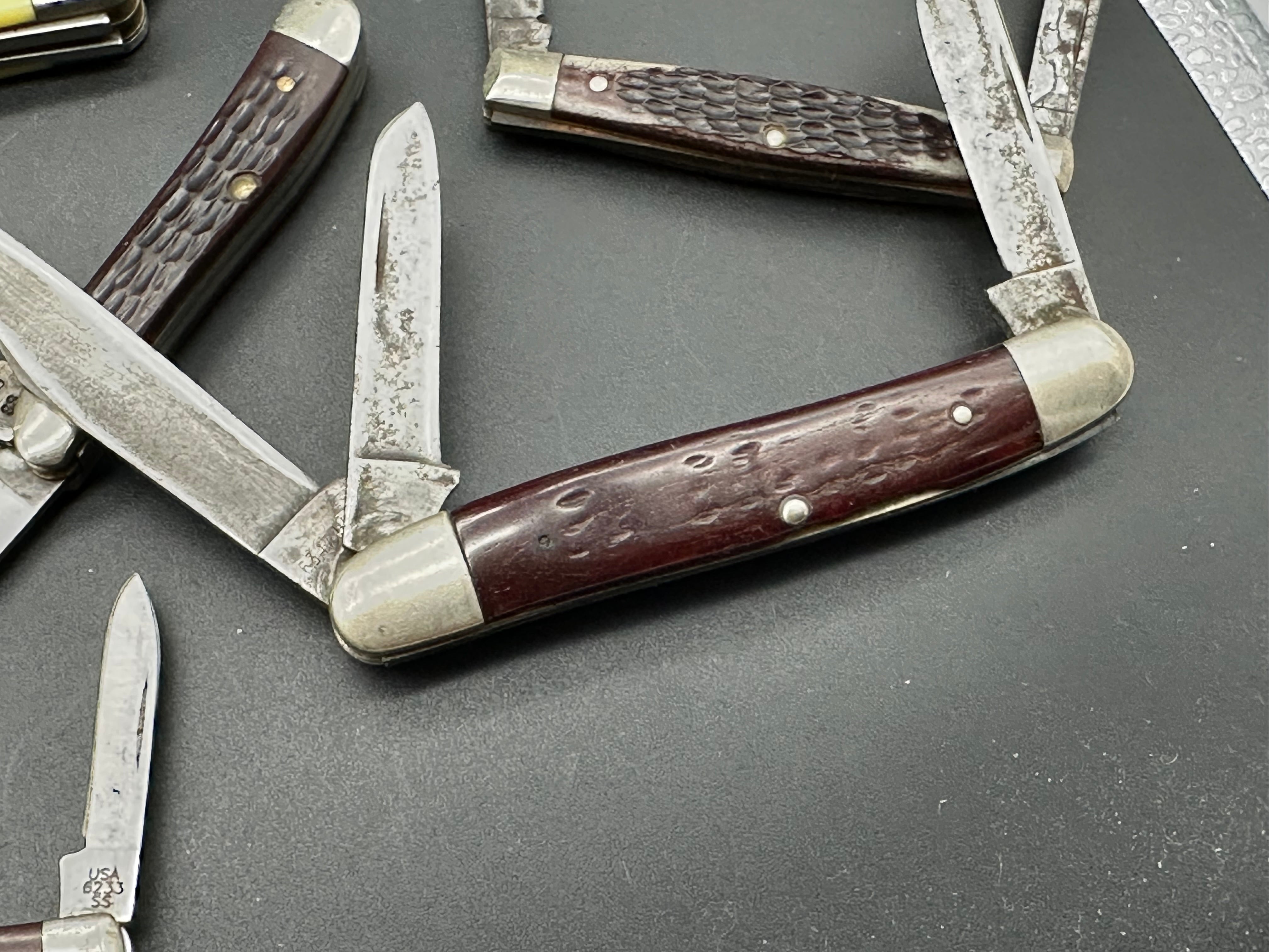 Bundle of 27 Case knives