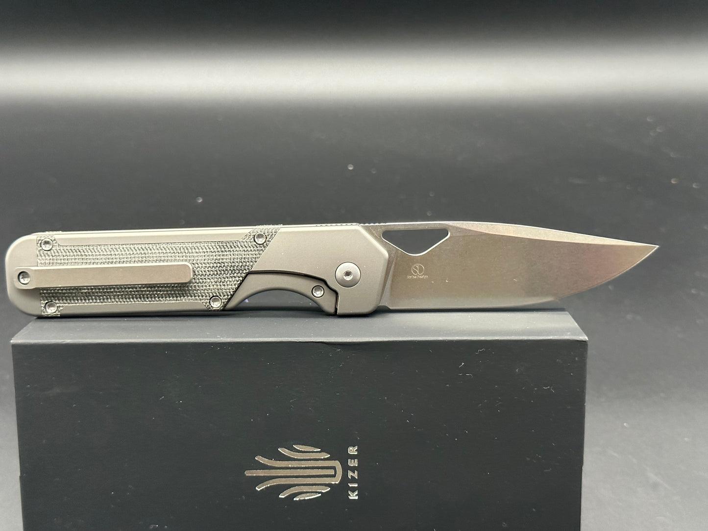 KIZER MILITAW POCKET KNIFE JONATHAN STYLE TITANIUM & MICARTA