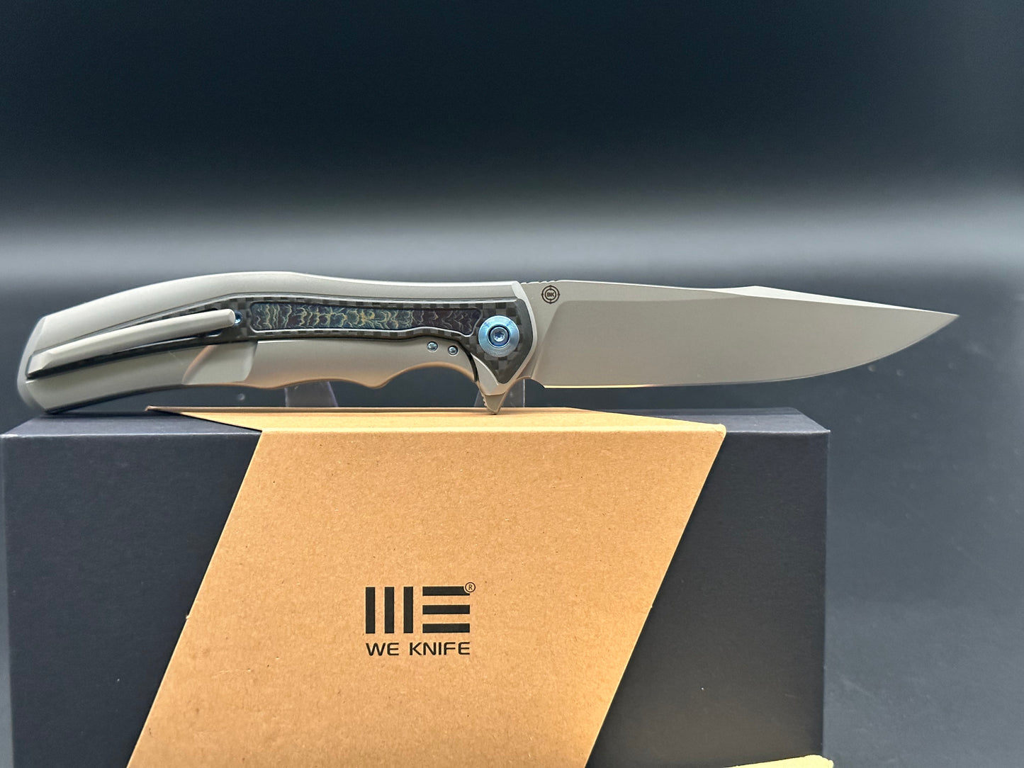 WE ZONDA TITANIUM/TWILL CARBON FIBER/FLAMED TITANIUM INLAY HANDLE 20CV