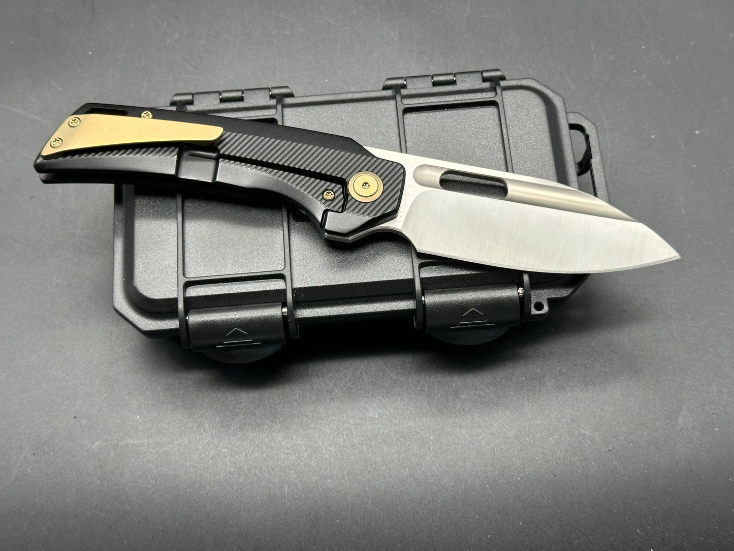 EMPEDC Nymble X V2 Bronze Hardware M390