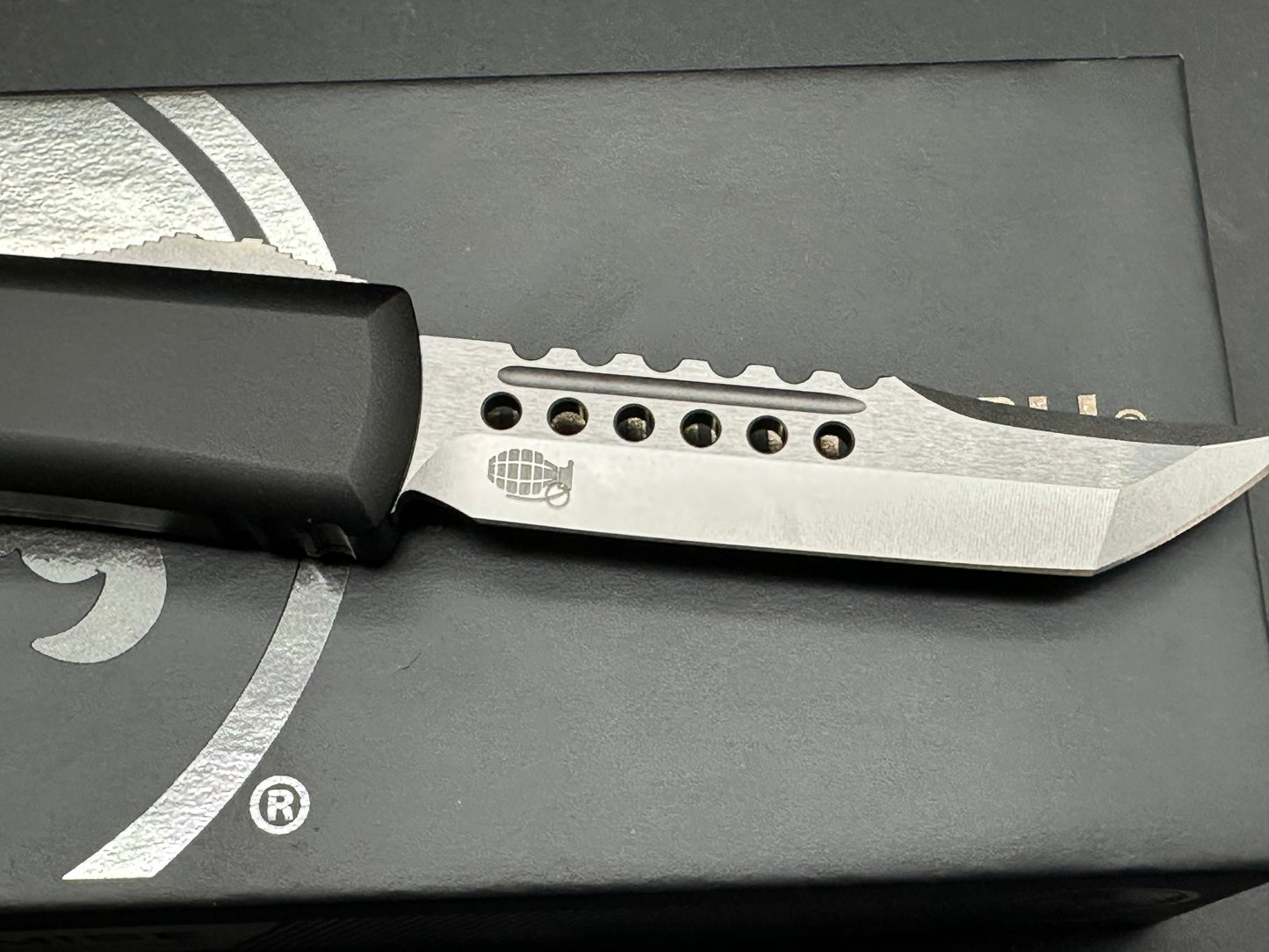 Microtech UTX-85 Hellhound OTF Automatic Knife Black Aluminum (Factory Second)