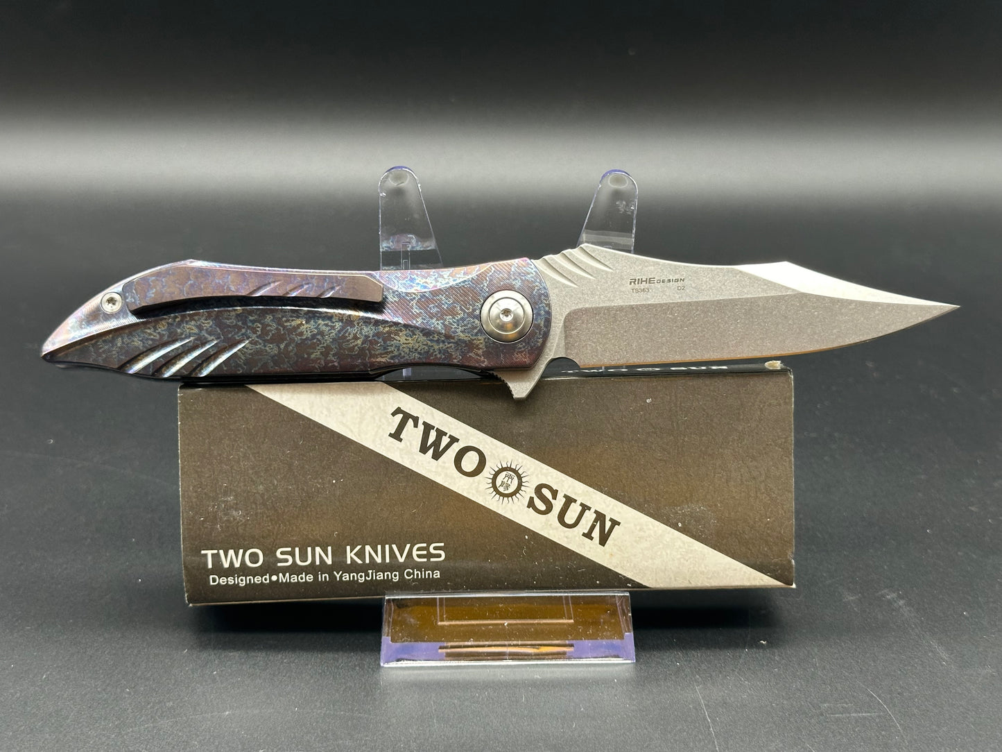 TWOSUN FOLDING KNIFE MULTI COLOR TITANIUM HANDLE D2 PLAIN EDGE STONEWASH FINISH TS363-COLOR