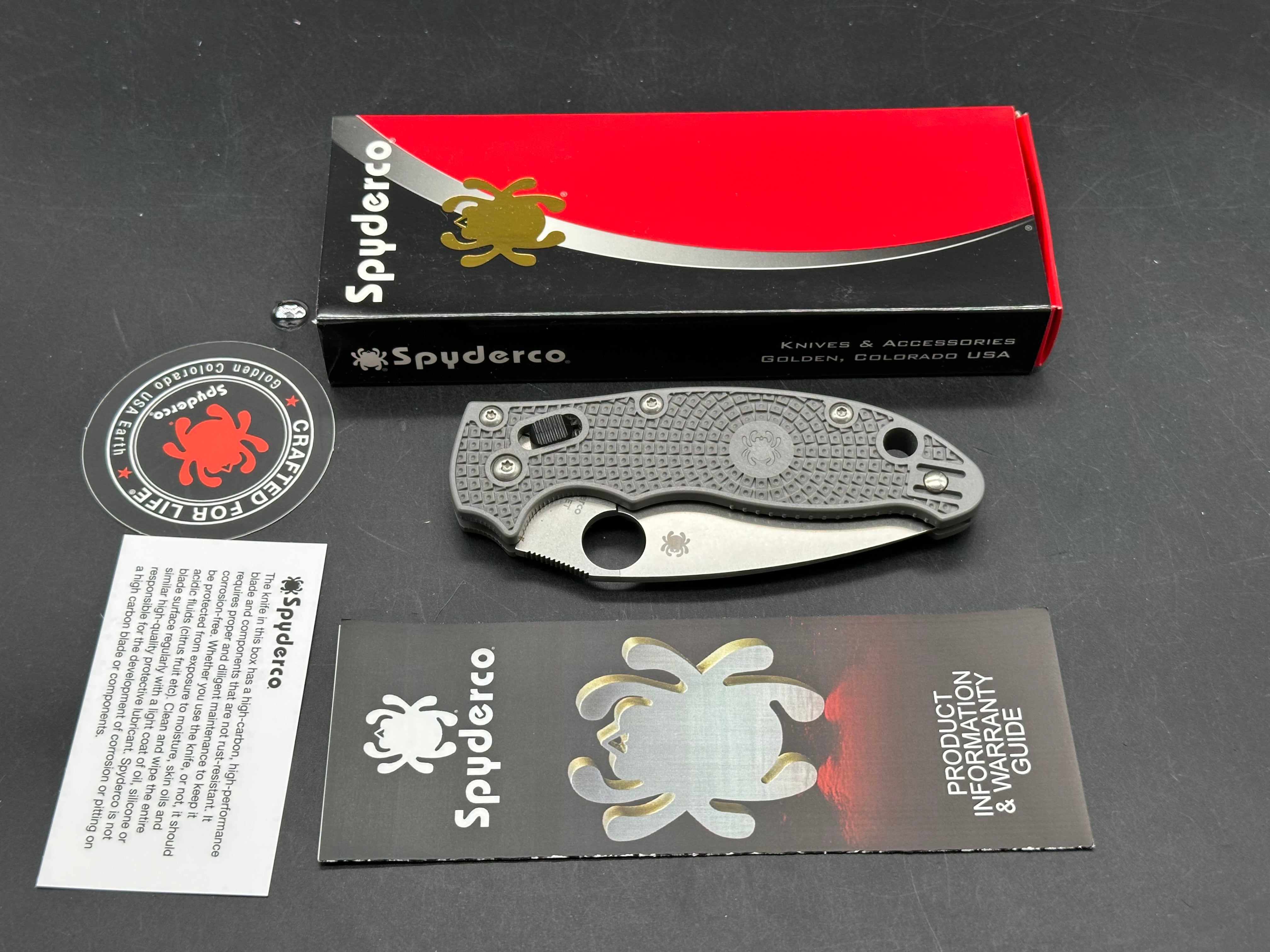 Spyderco Manix 2 LWGrey FRN Scales, 3.39" Maxamet Blade