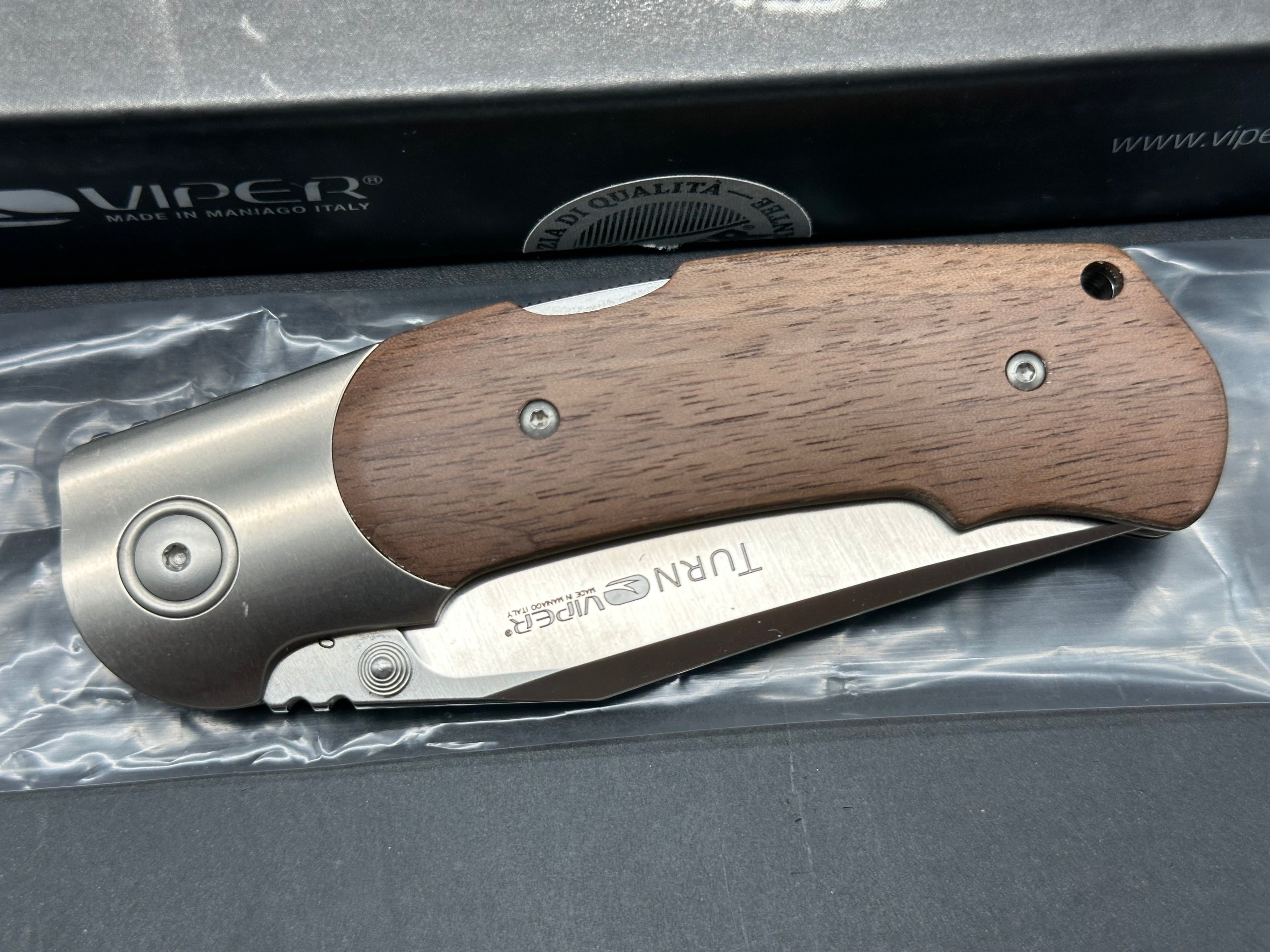 Viper Turn Walnut/Ti Handle, 3.23" M390 Blade