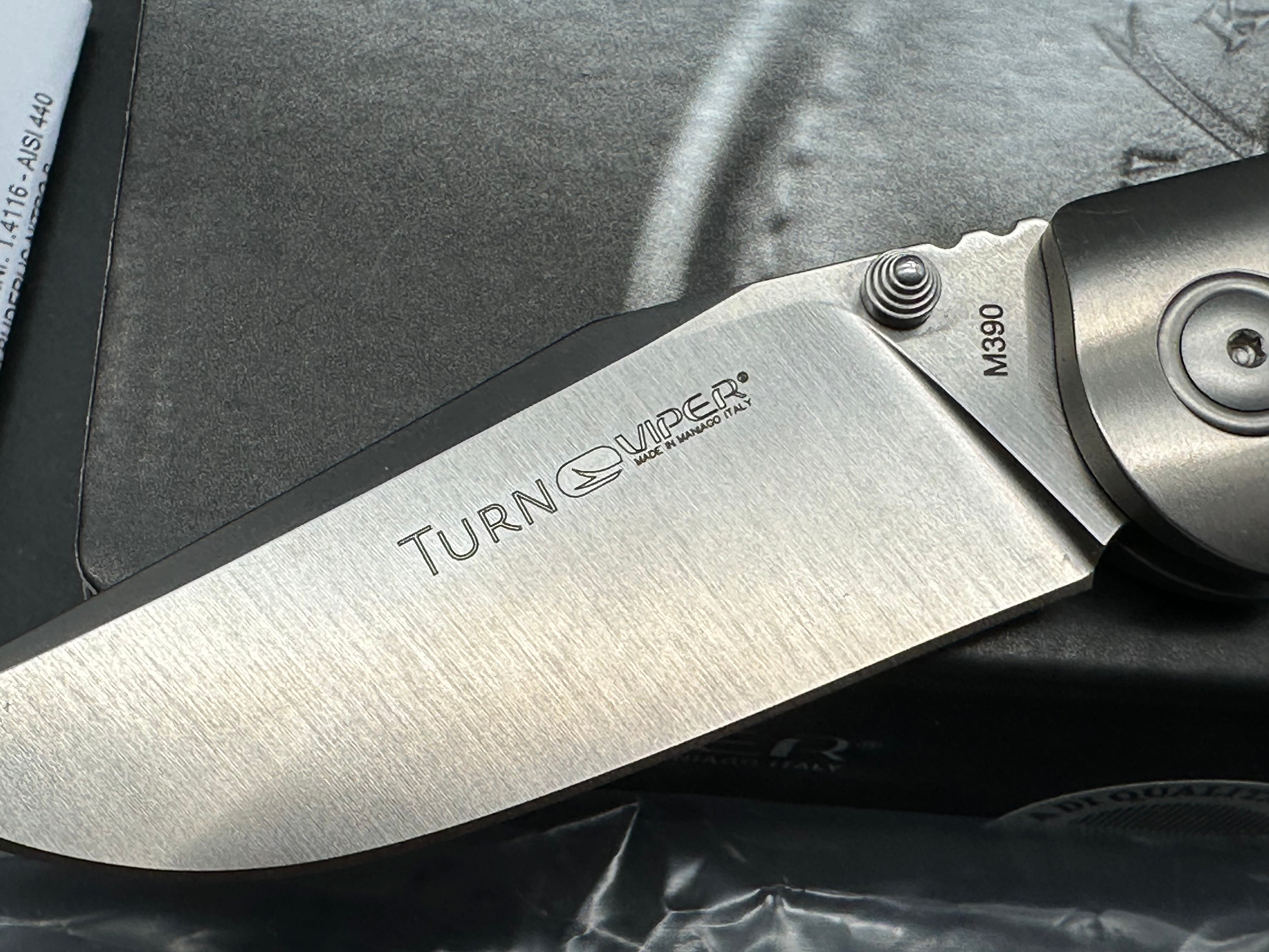 Viper Turn Walnut/Ti Handle, 3.23" M390 Blade