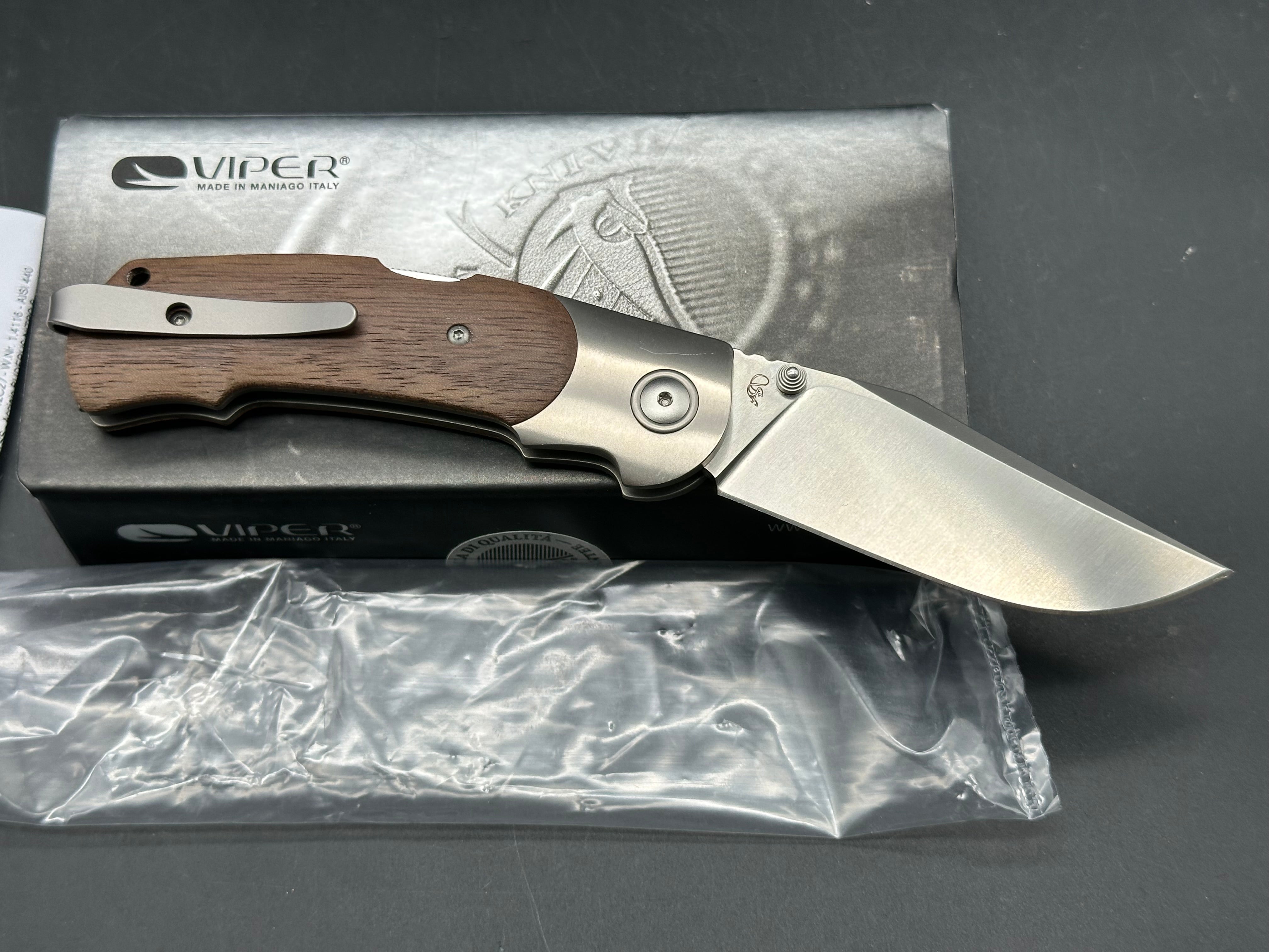 Viper Turn Walnut/Ti Handle, 3.23" M390 Blade