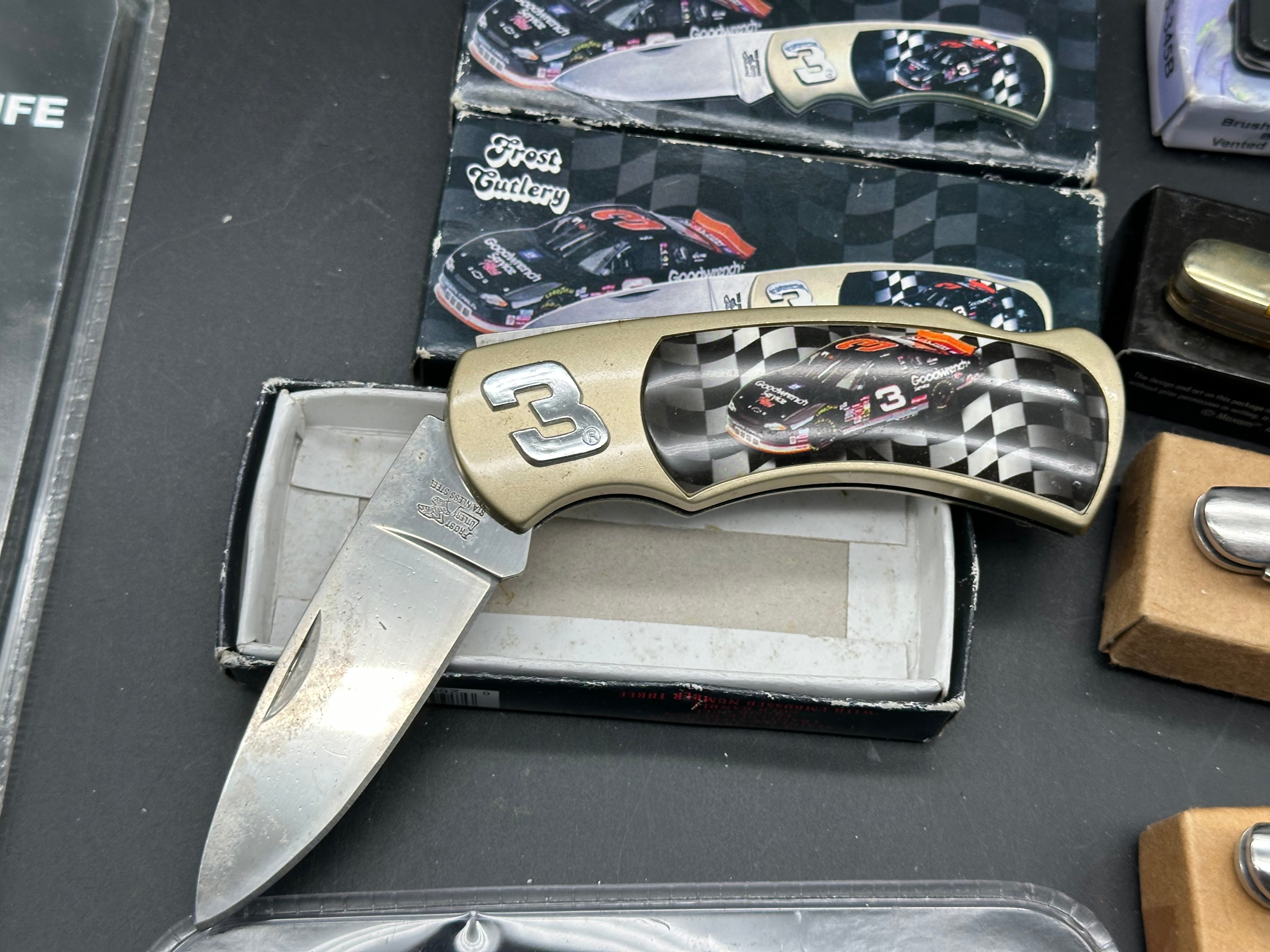 10 knife bundle Check them out ! NASCAR knives