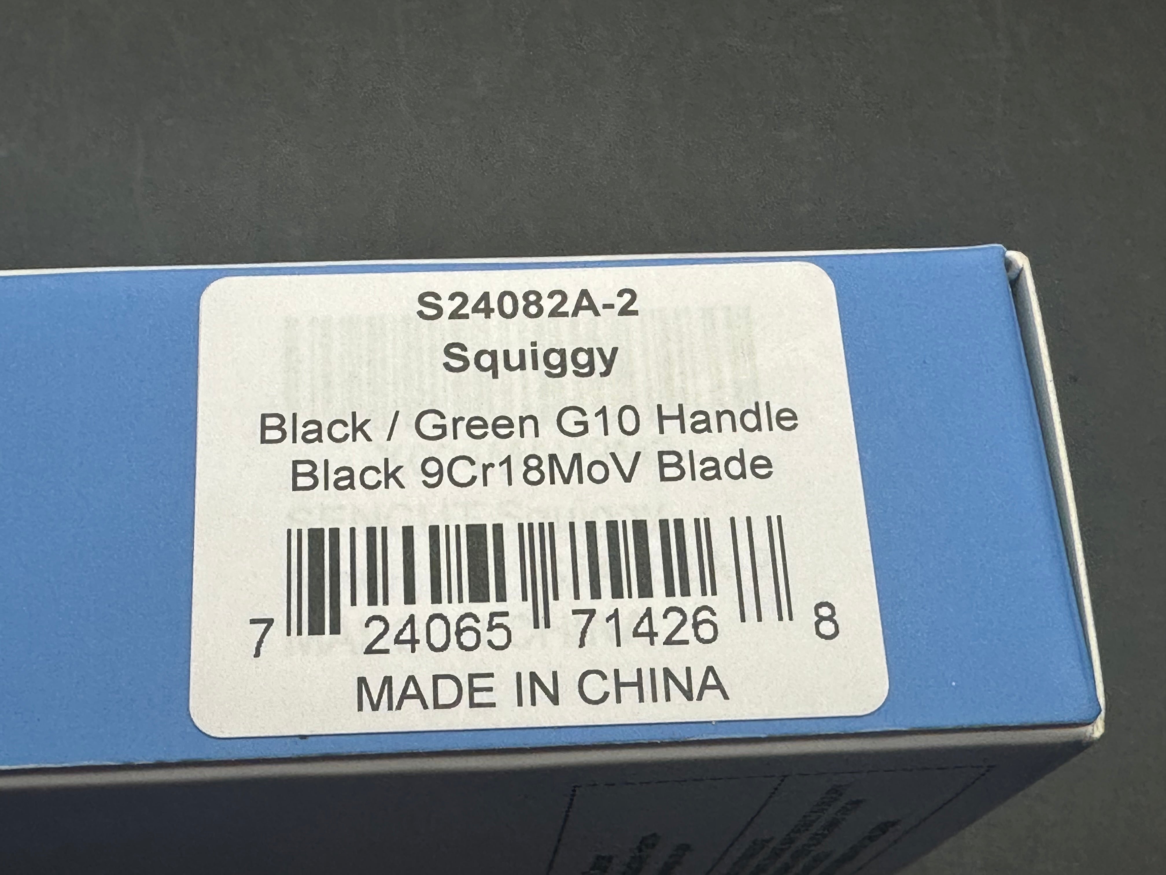 SENCUT SQUIGGY BLACK/GREEN G10 HANDLE 9CR18MOV BLACK BLADE