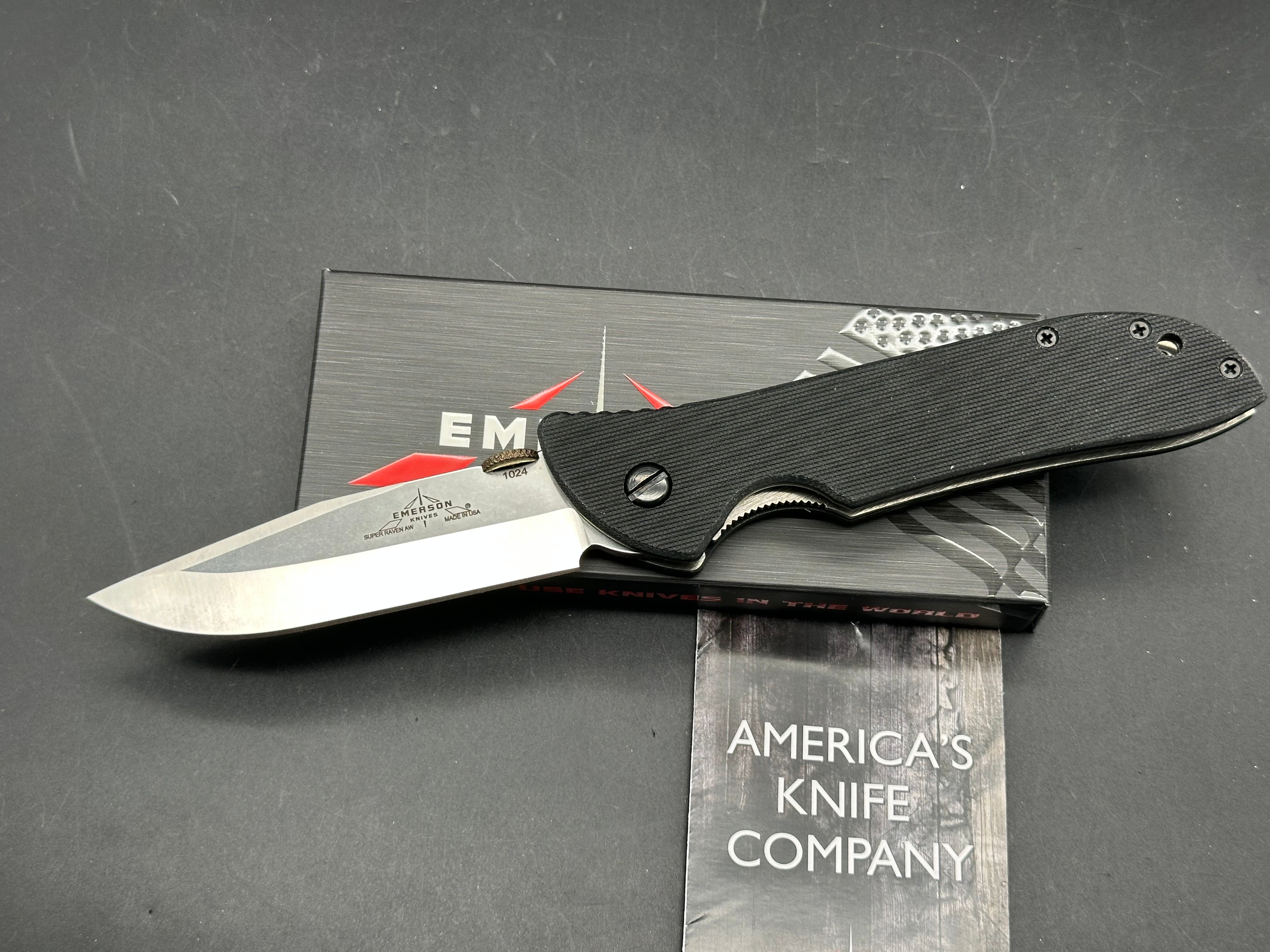 Emerson Waved Super Raven A black G10 handle / 154CM