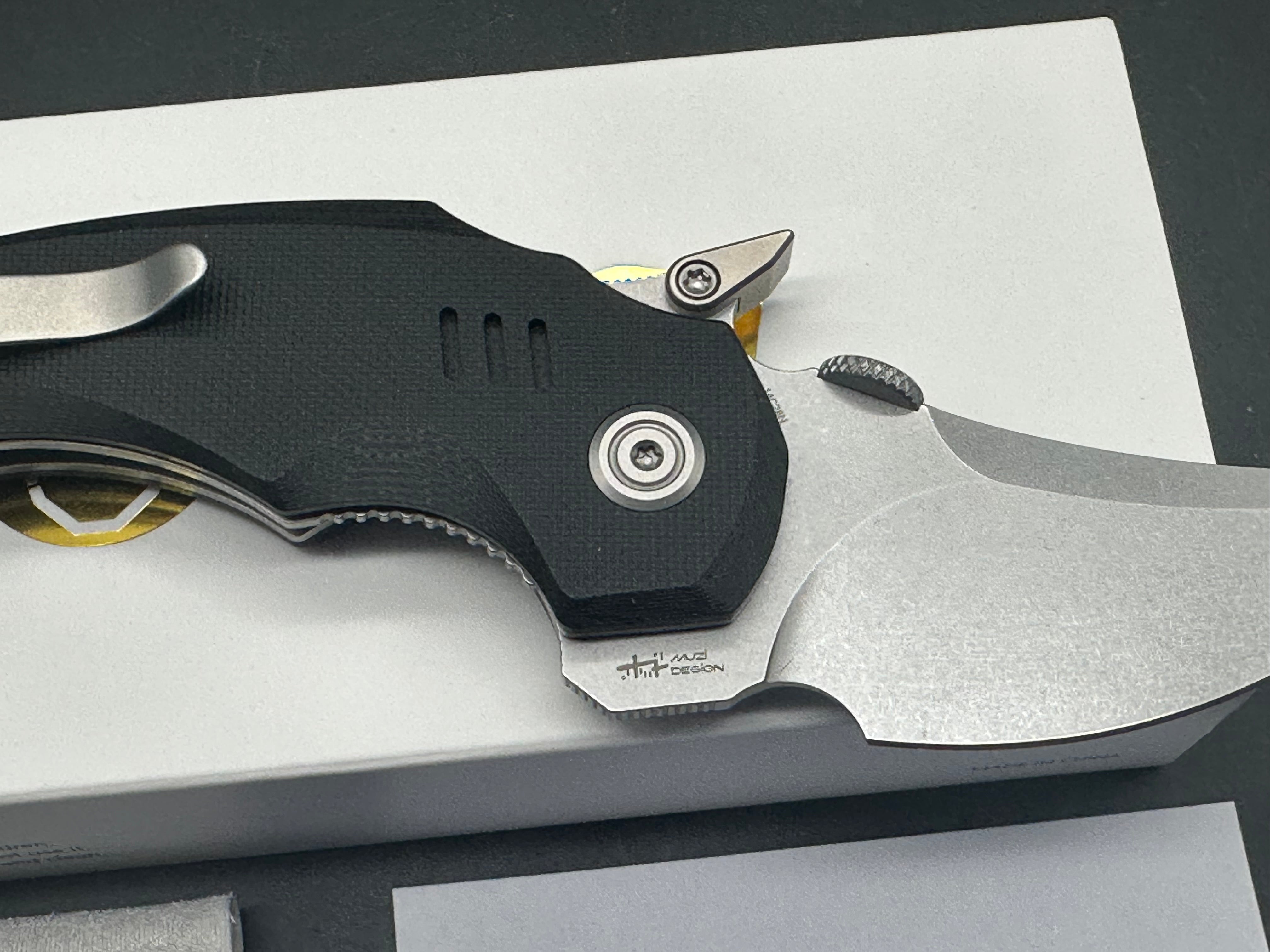 KUBEY JAW PIKAL BLACK G10 HANDLE 14C28N PLAIN EDGE