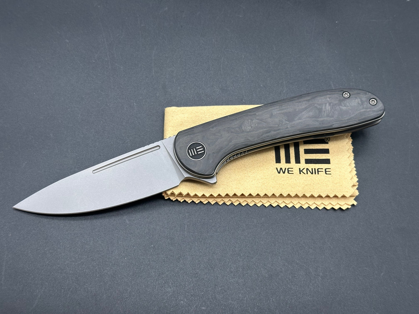 WE Knife Co. Saakshi Liner Lock Knife Marble Carbon Fiber/Gray Liners (3.3" SW)