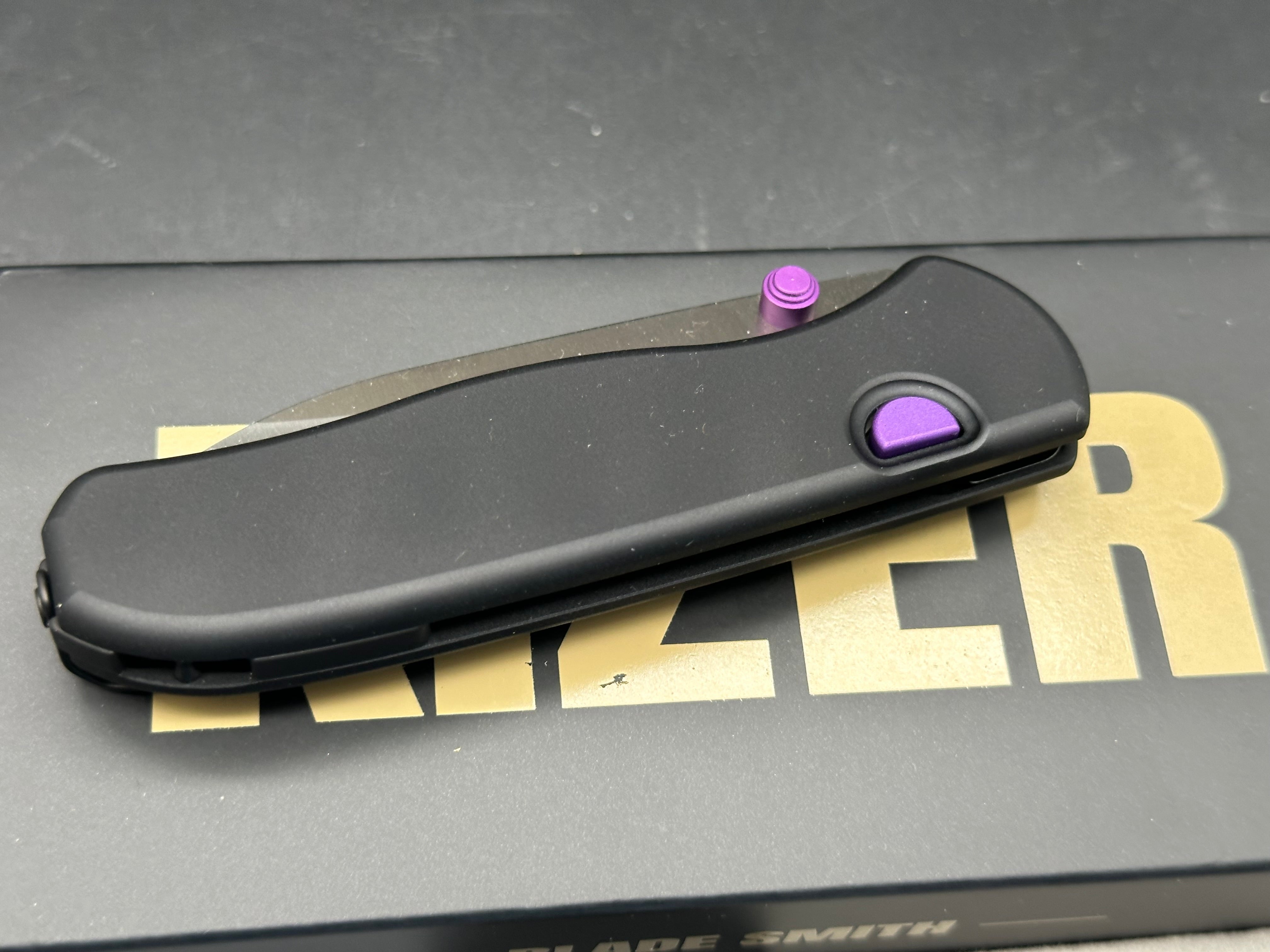 KIZER DROP BEAR ZERO FOLDING KNIFE BLACK ALUMINUM HANDLE ELMAX DROP POINT