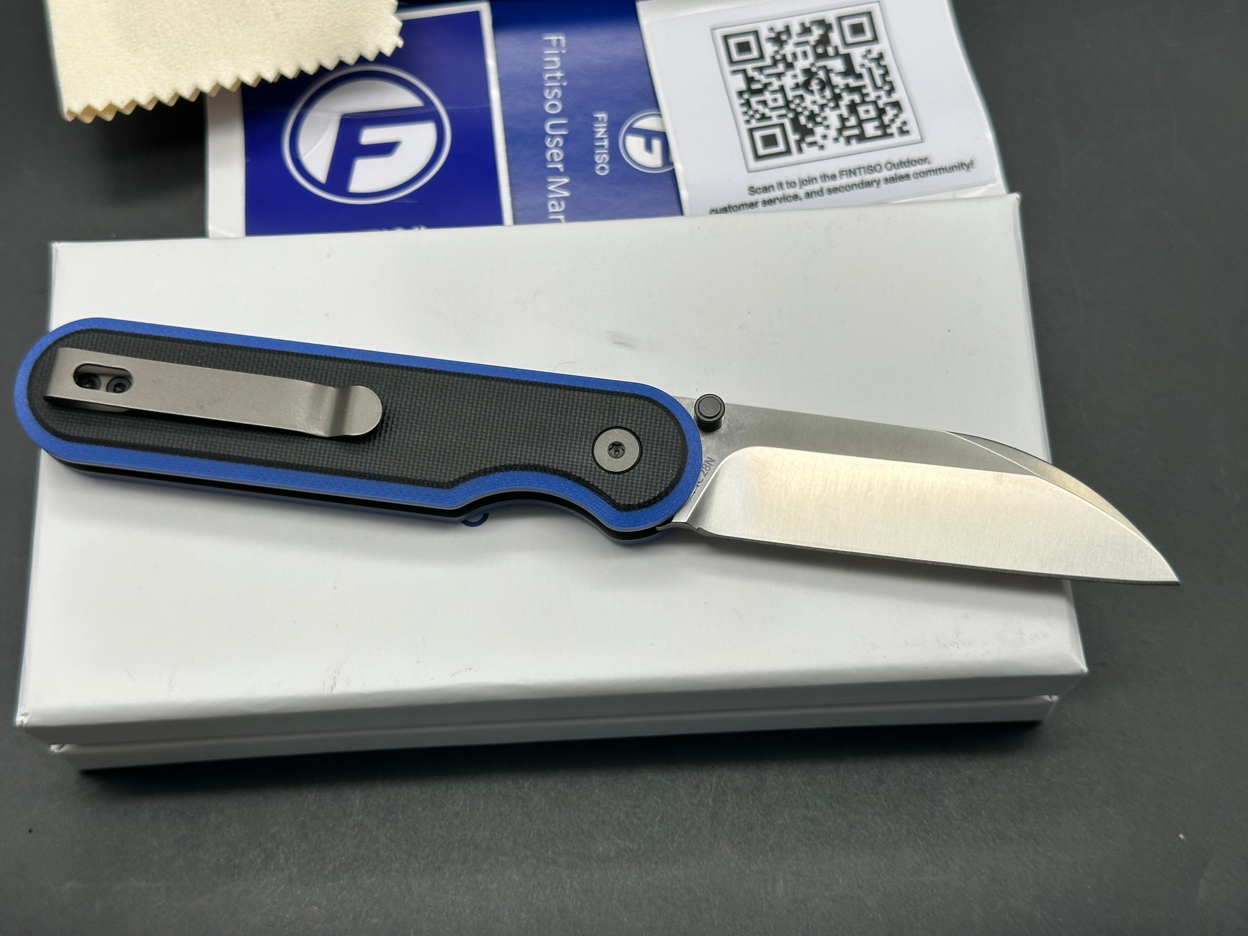 FINTISO Parrot blue/black G10 handle w/14C28N blade