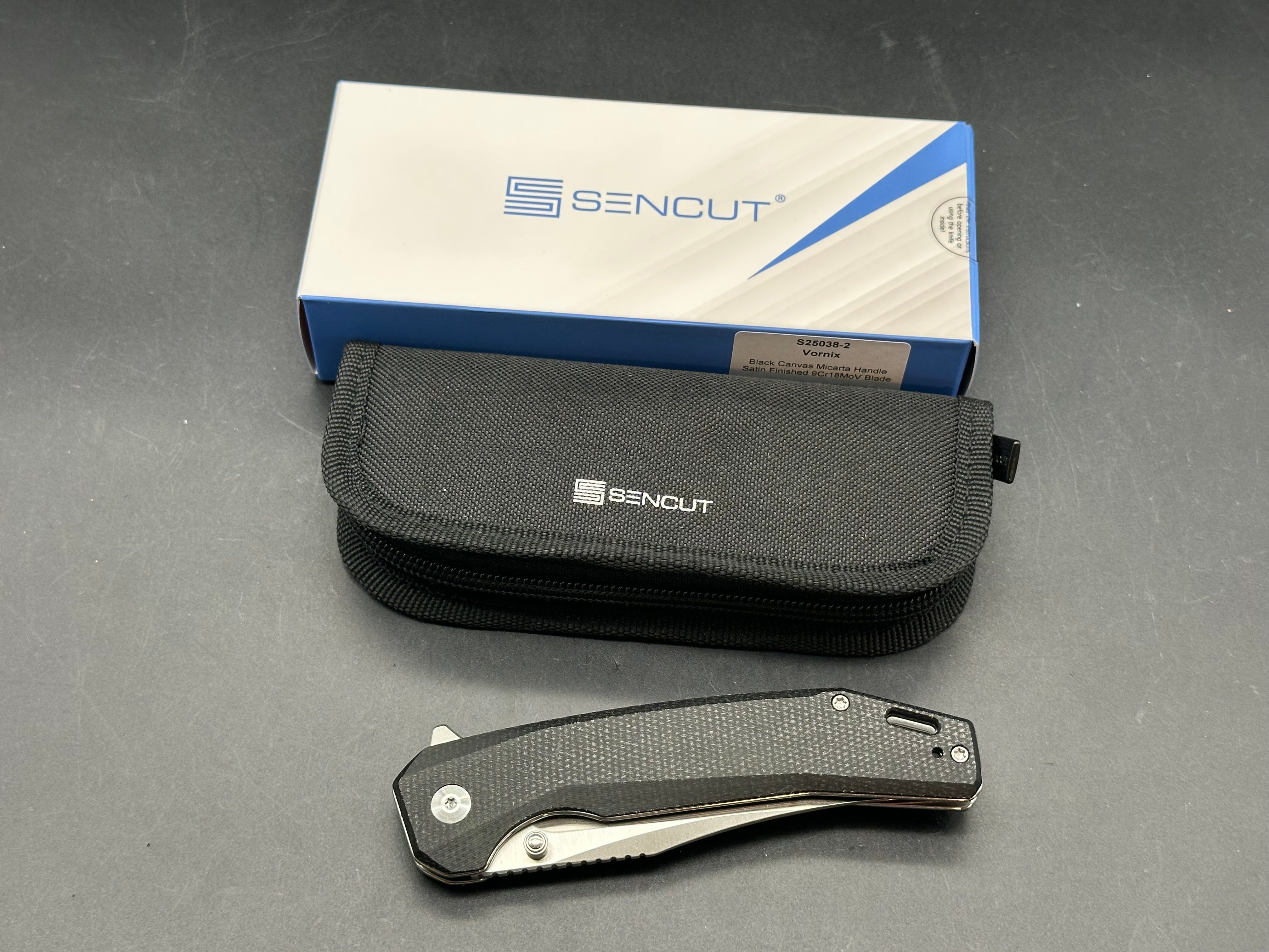 SENCUT VORNIX BLACK CANVAS MICARTA HANDLE 9CR18MOV PLAIN EDGE