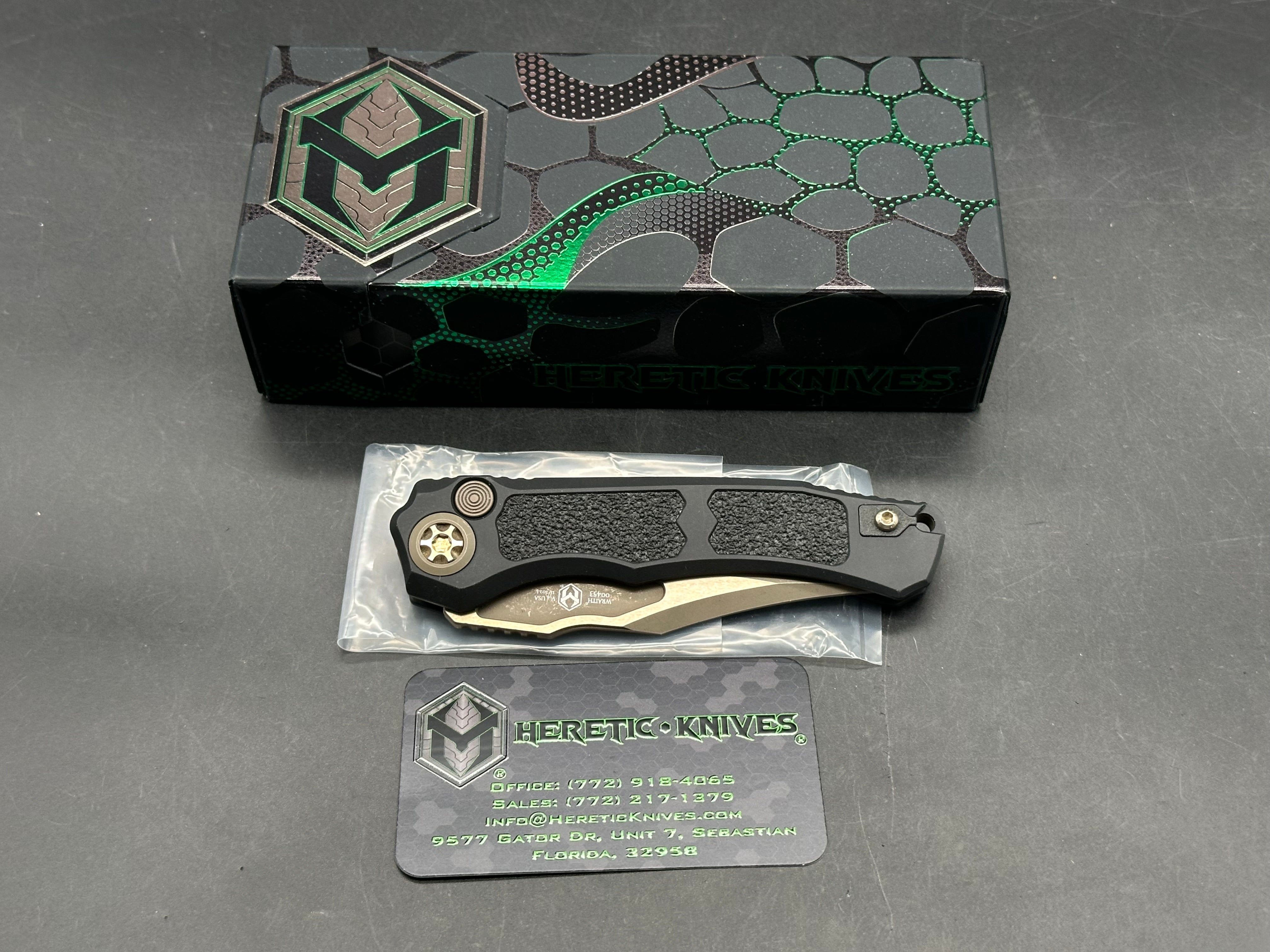 Heretic Wraith V4 Automatic Bowie