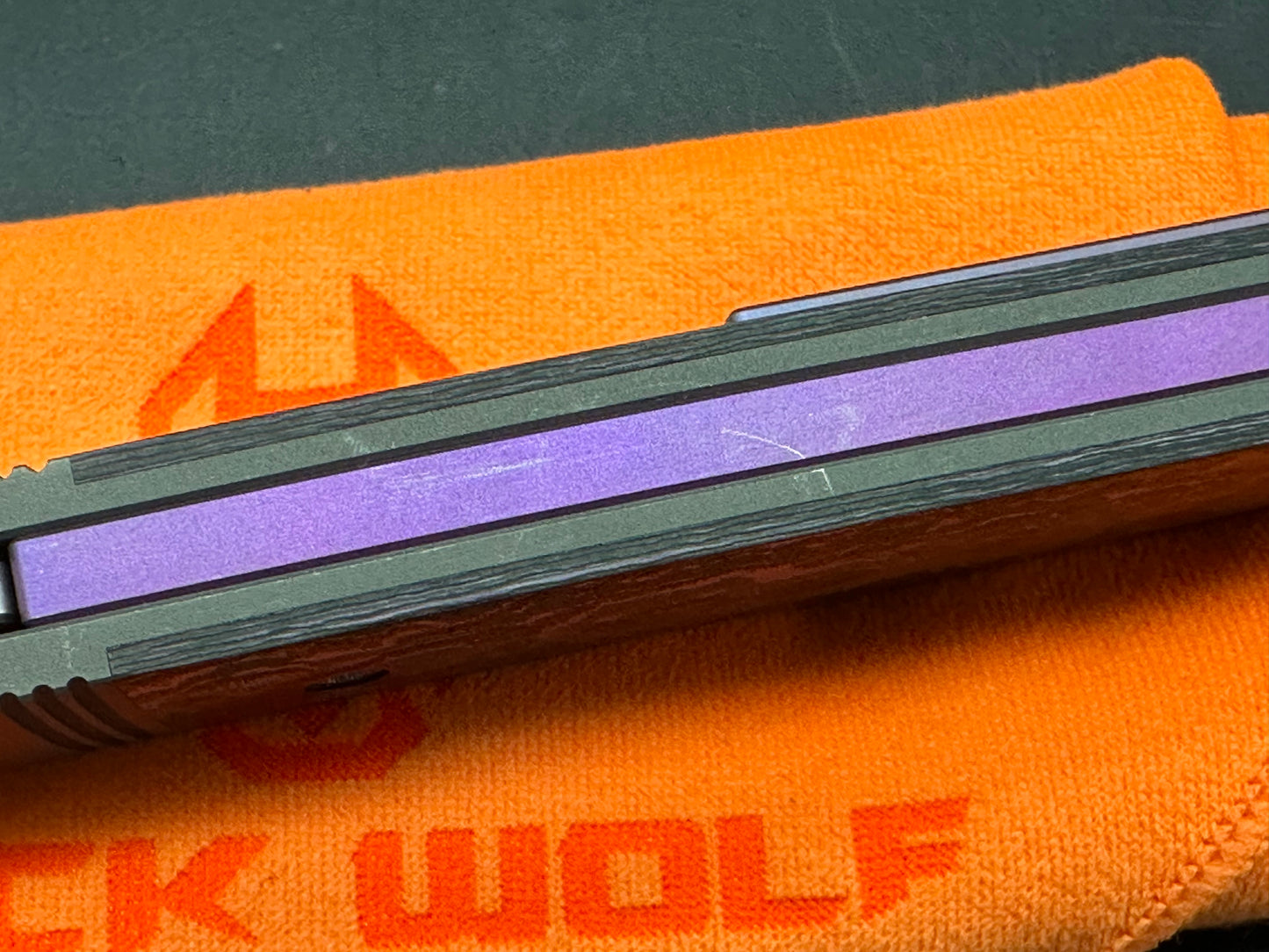 Jack Wolf Gunslinger in purple haze fat carbon and cpm-s90v