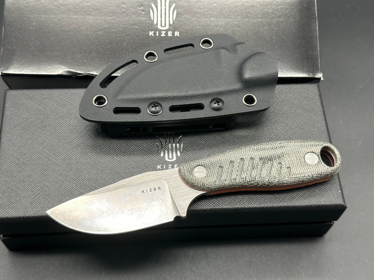 KIZER HARE FIXED BLADE KNIFE BLACK MICARTA/G10 HANDLE NITRO-V PLAIN EDGE