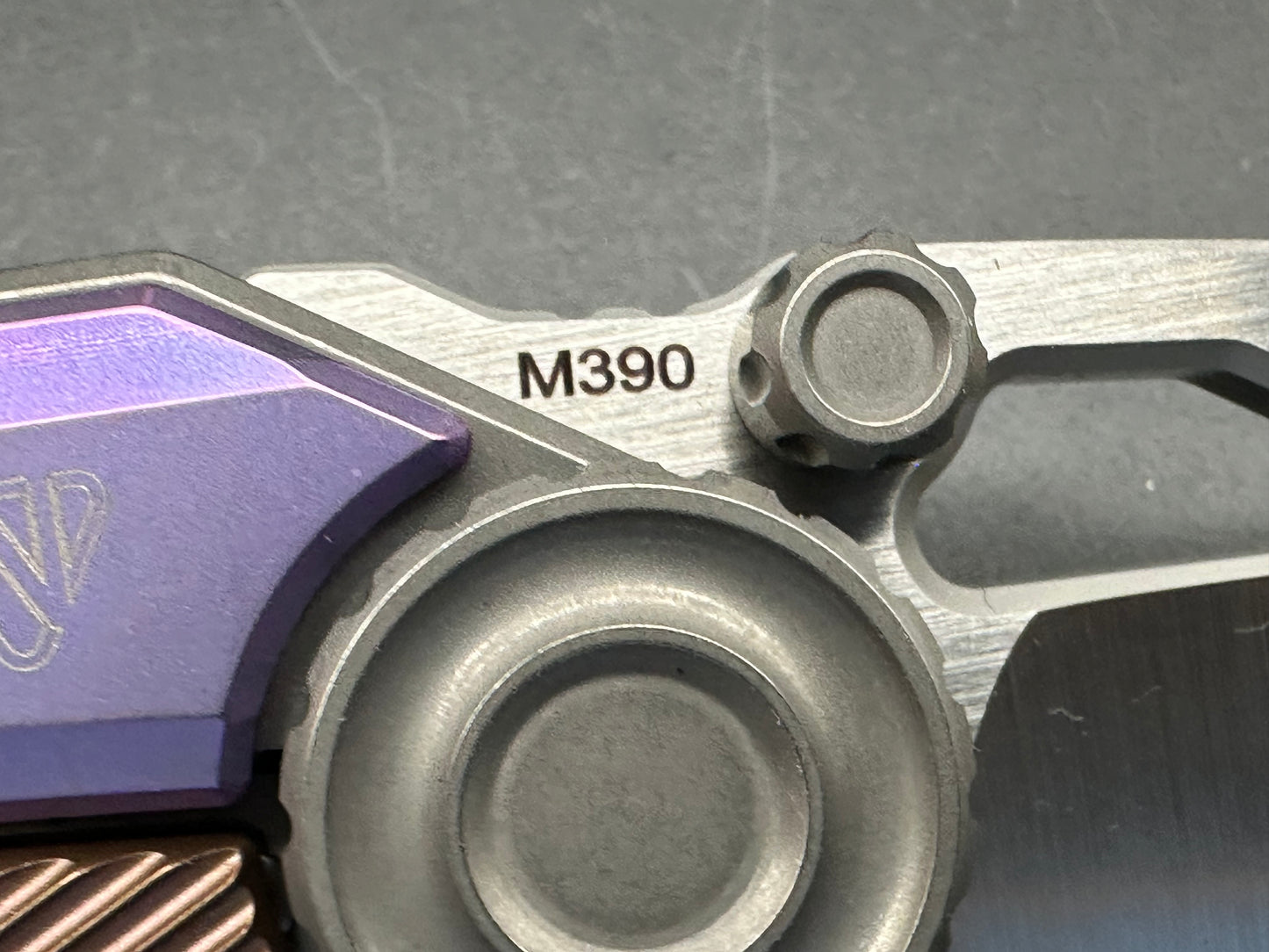 NOC MT-19 titanium handle w/M390 blade