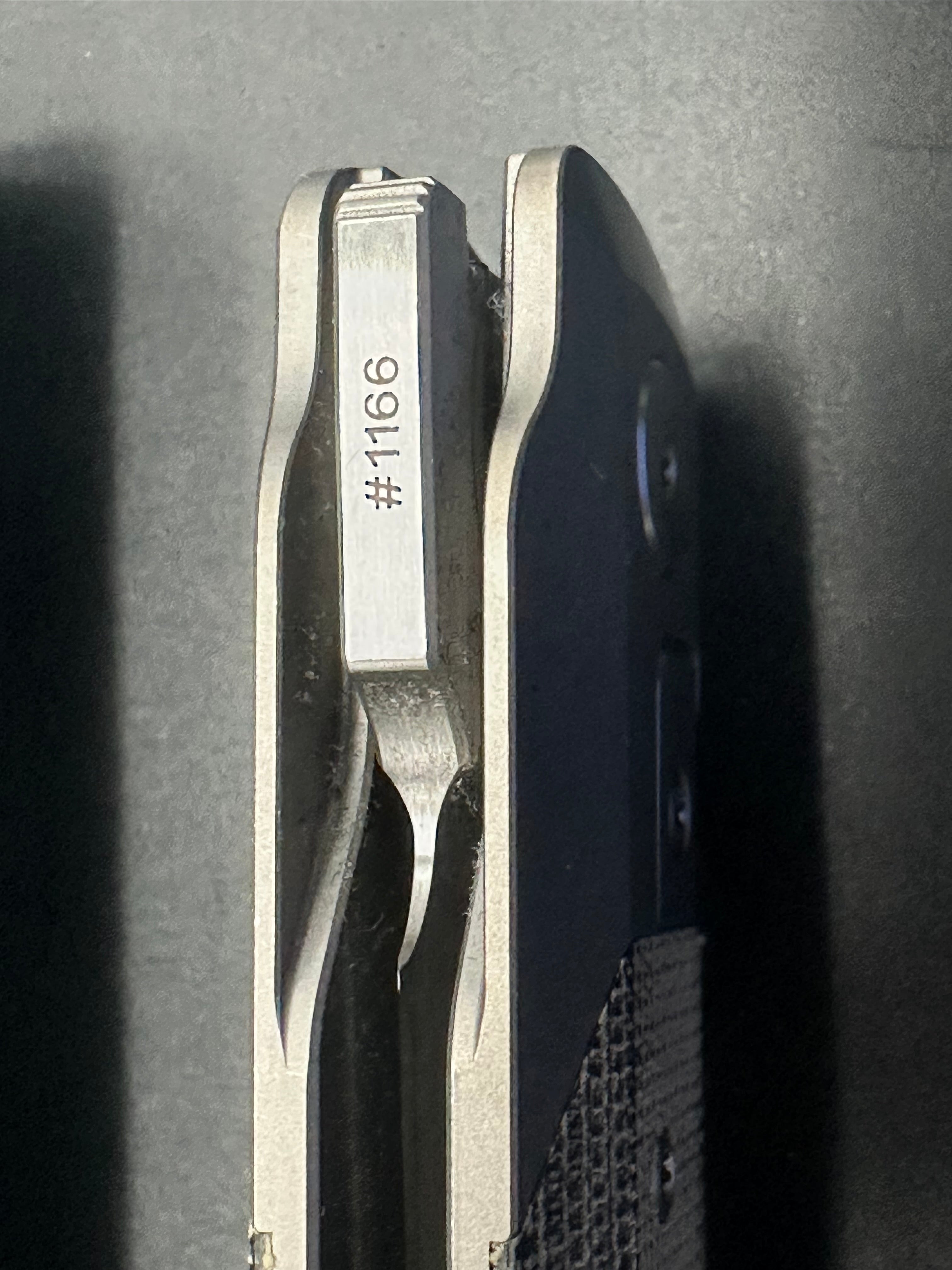 Vero Engineering #1166 Synapse XL Micarta/titanium timascus clip and spacer