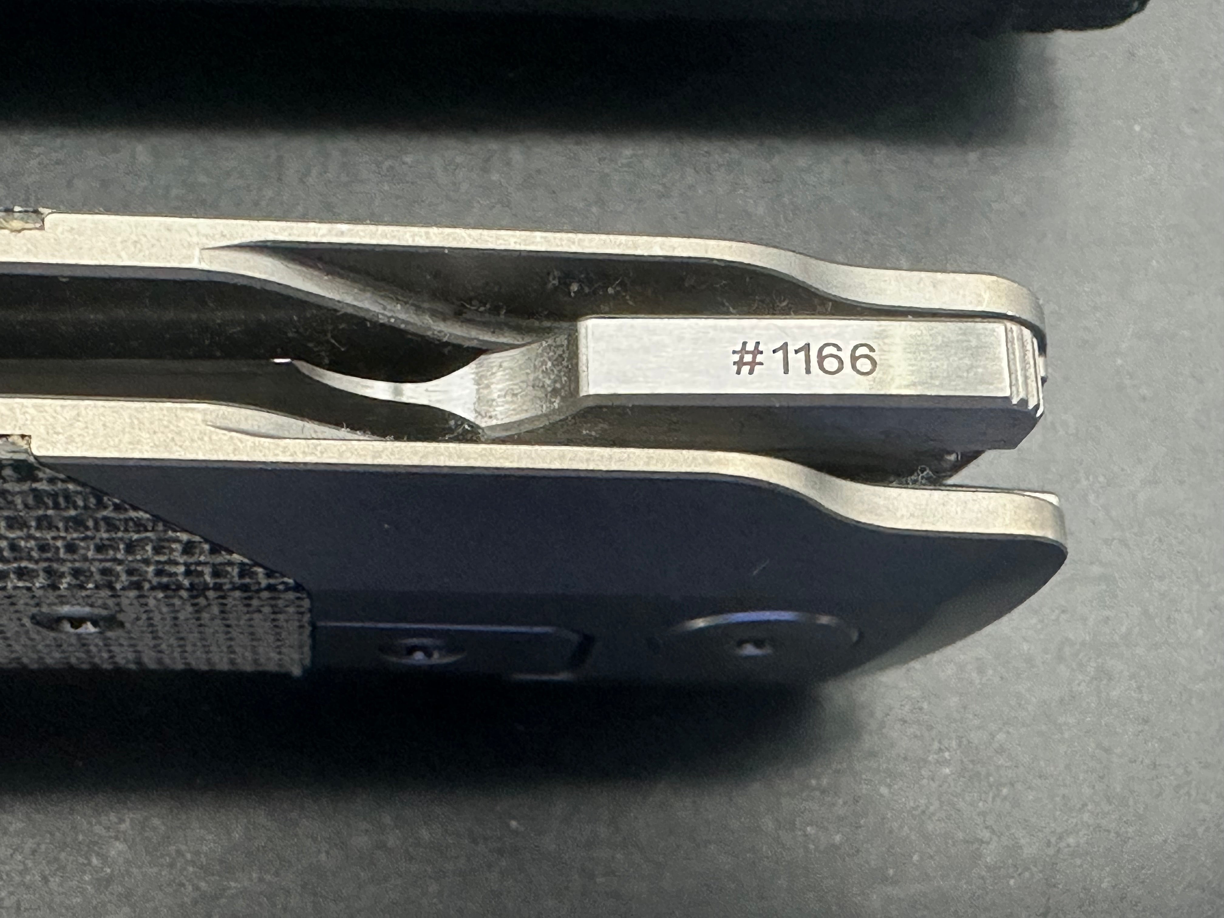 Vero Engineering #1166 Synapse XL Micarta/titanium timascus clip and spacer