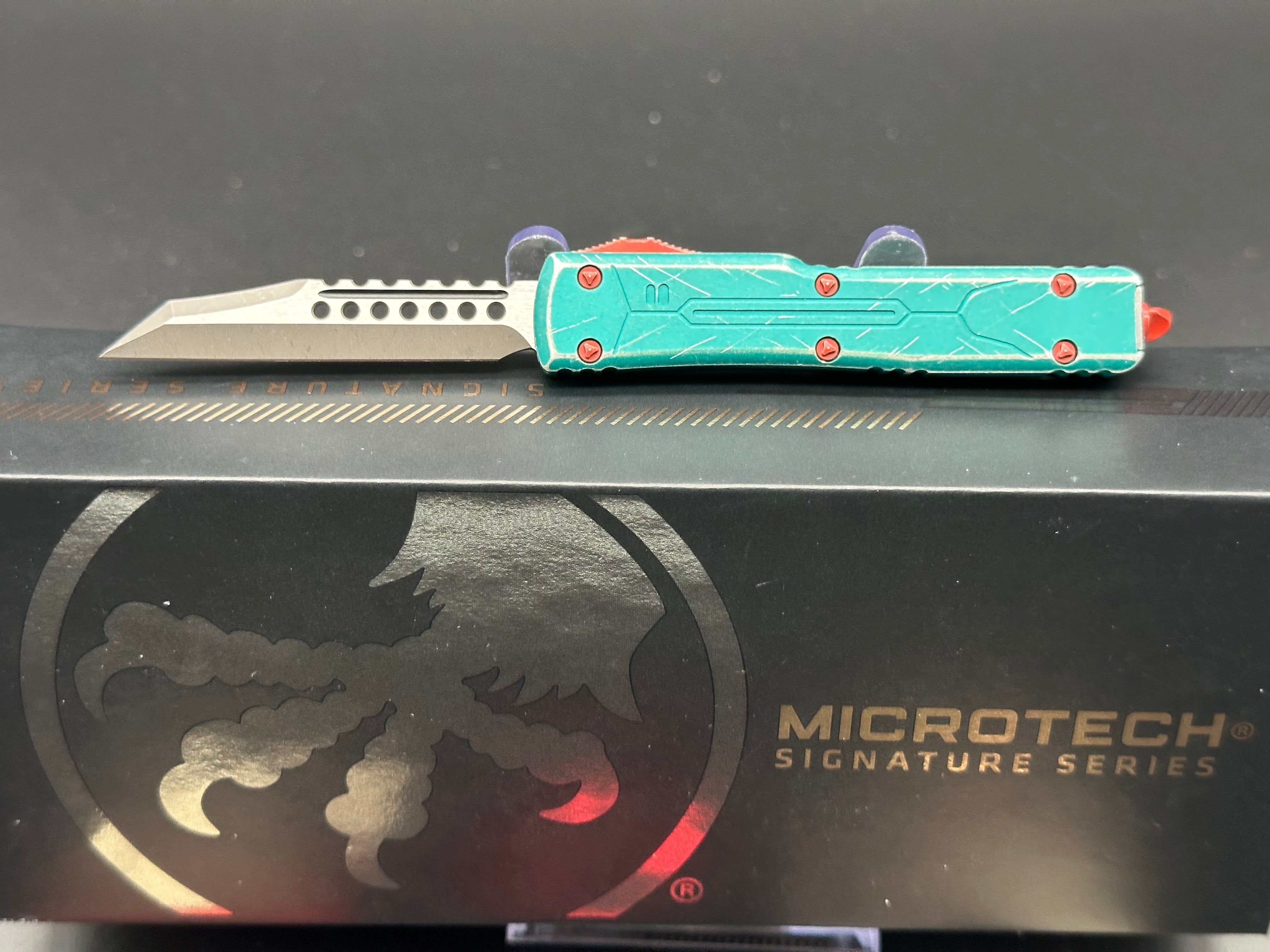 Microtech UTX-70 Warhound Bounty Hunter Green Automatic #028