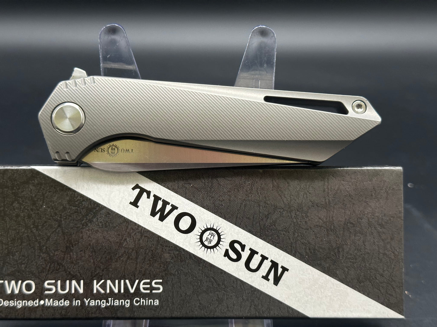 TwoSun TS298 titanium scales w/14c28n blade